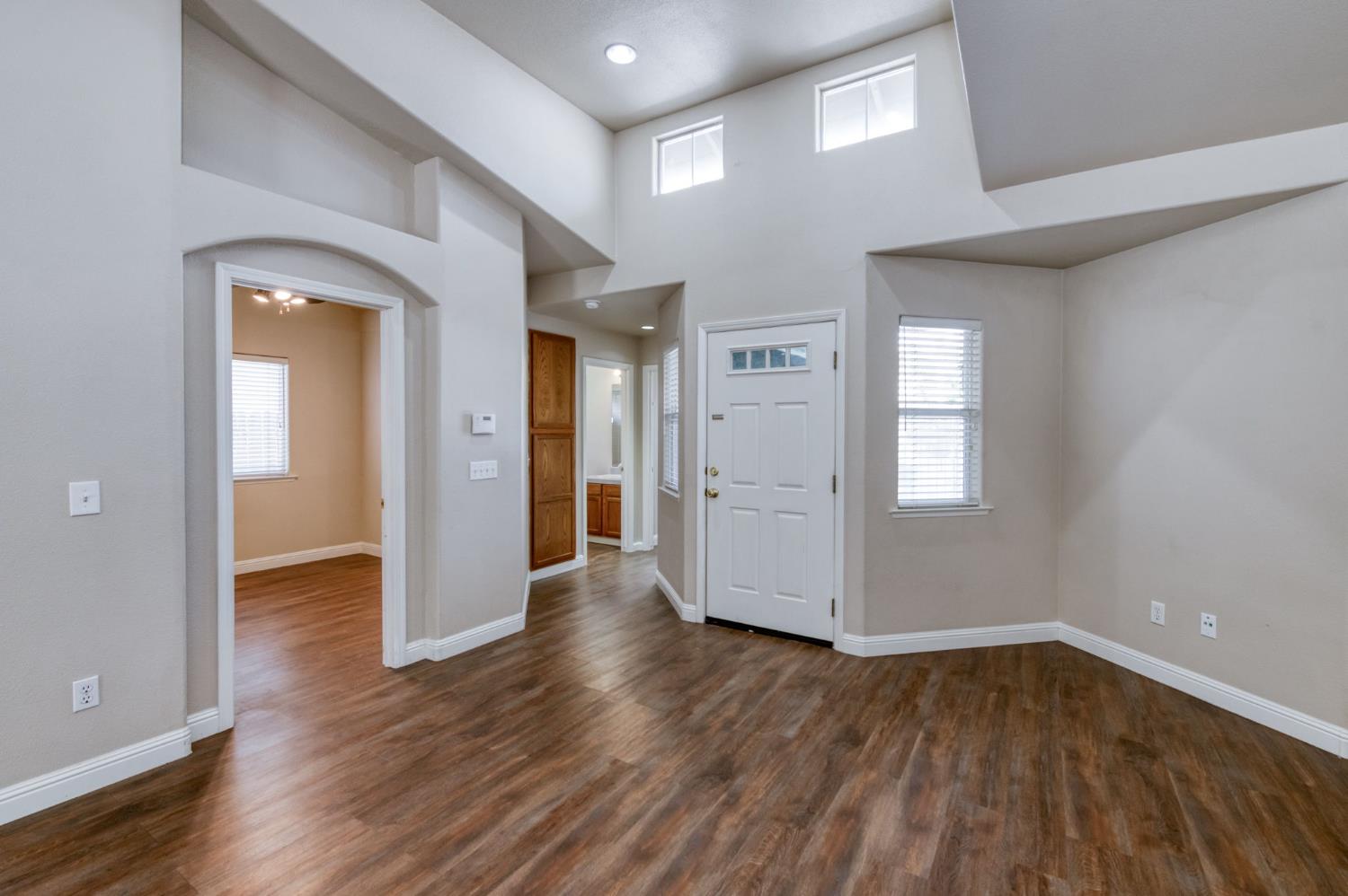 2235 E Lester Ave, Fresno, CA 93720