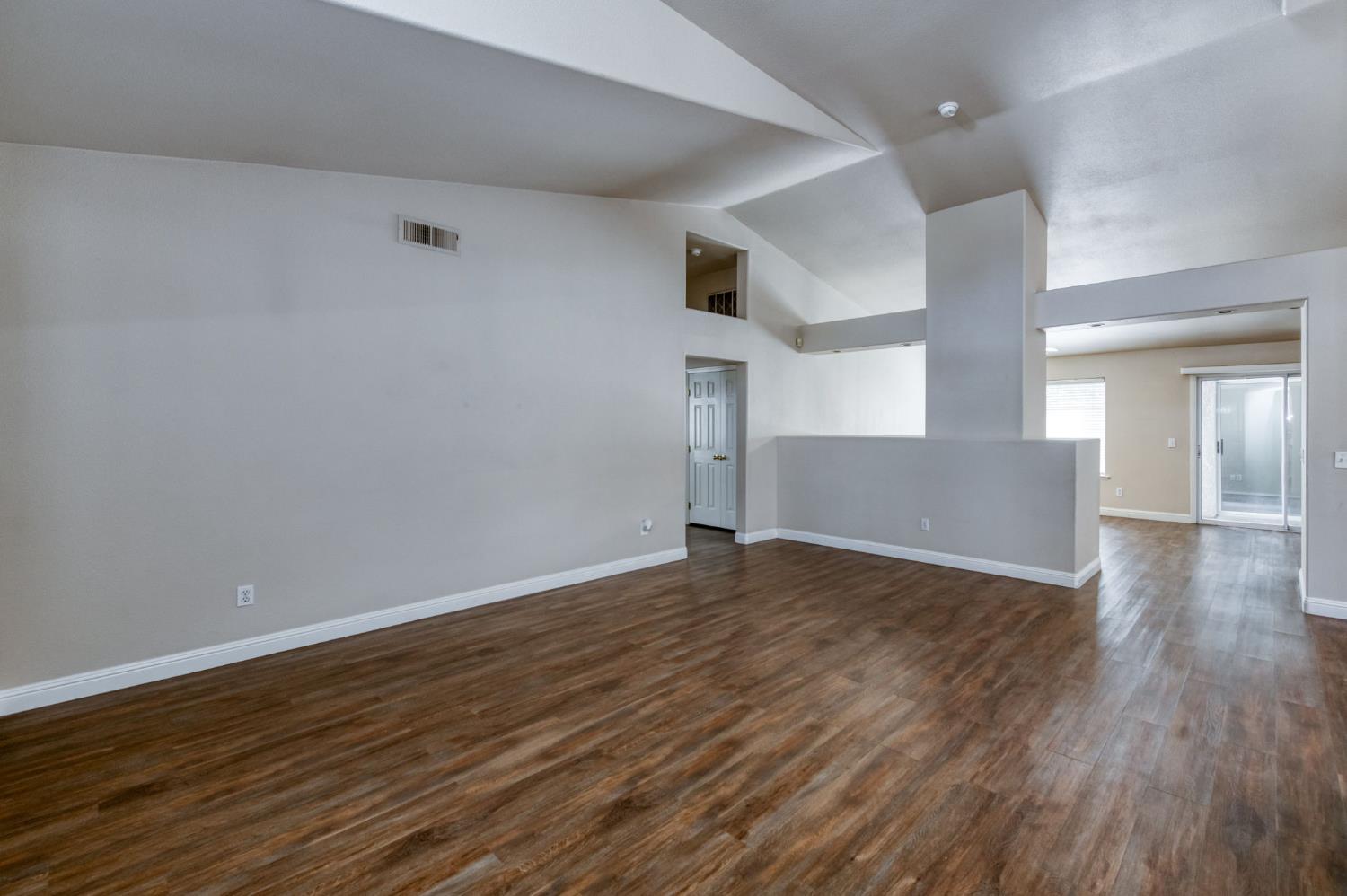 2235 E Lester Ave, Fresno, CA 93720