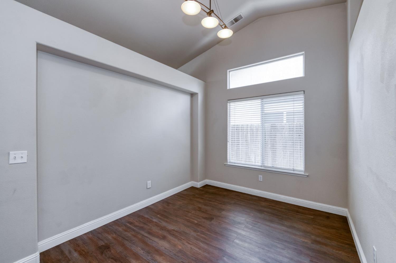 2235 E Lester Ave, Fresno, CA 93720