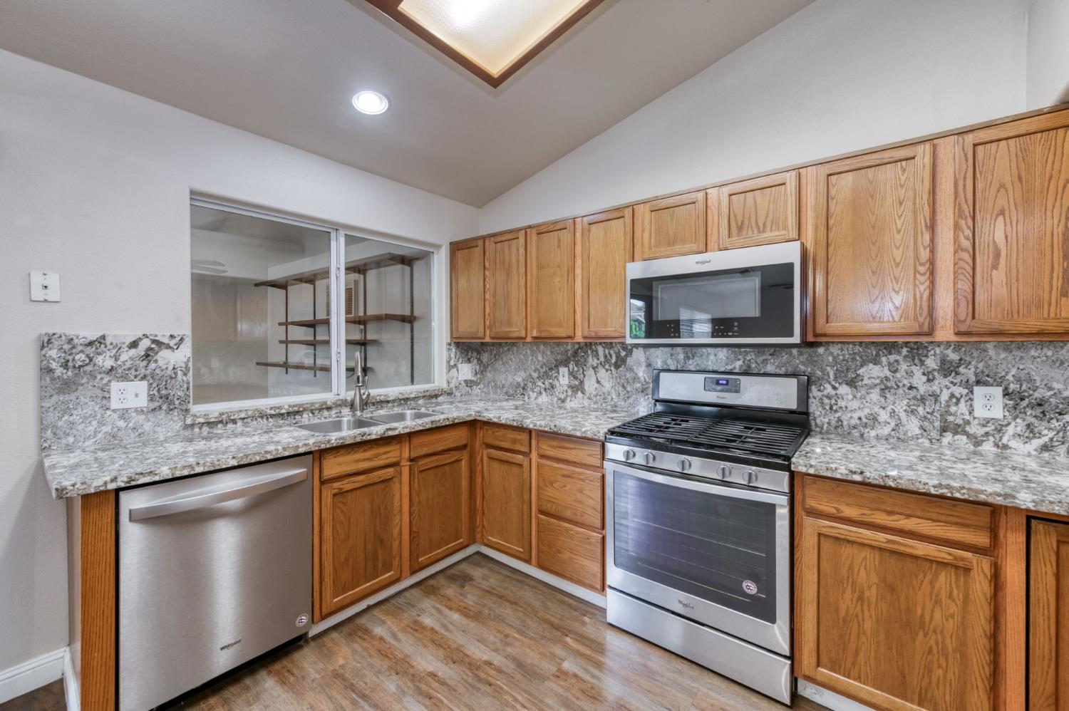 2235 E Lester Ave, Fresno, CA 93720