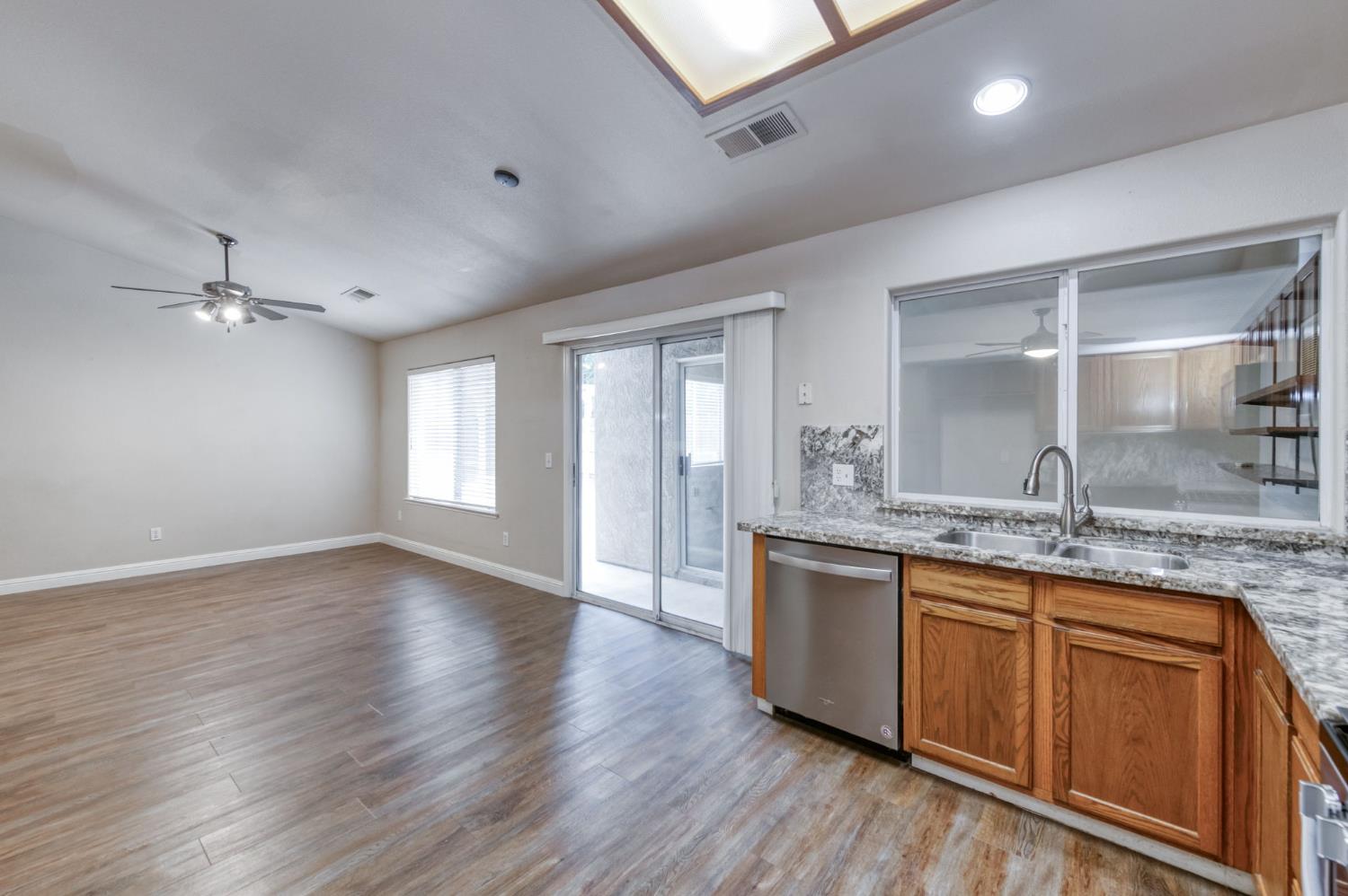 2235 E Lester Ave, Fresno, CA 93720