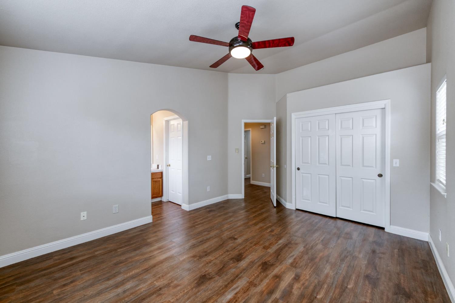 2235 E Lester Ave, Fresno, CA 93720