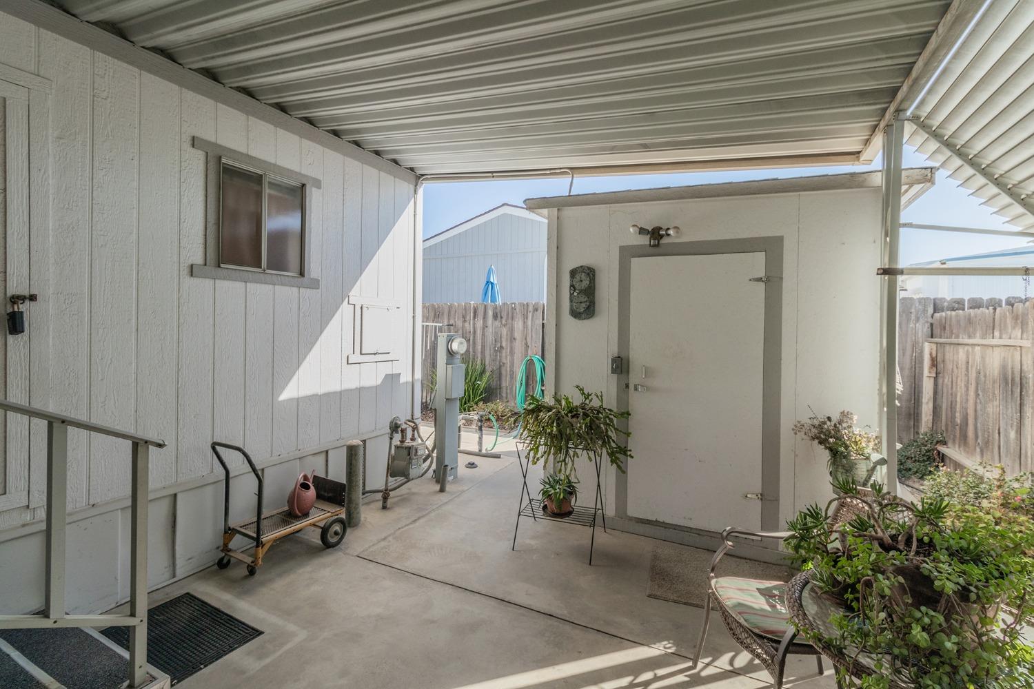 1551 6Th Avenue Dr #157, Kingsburg, CA 93631