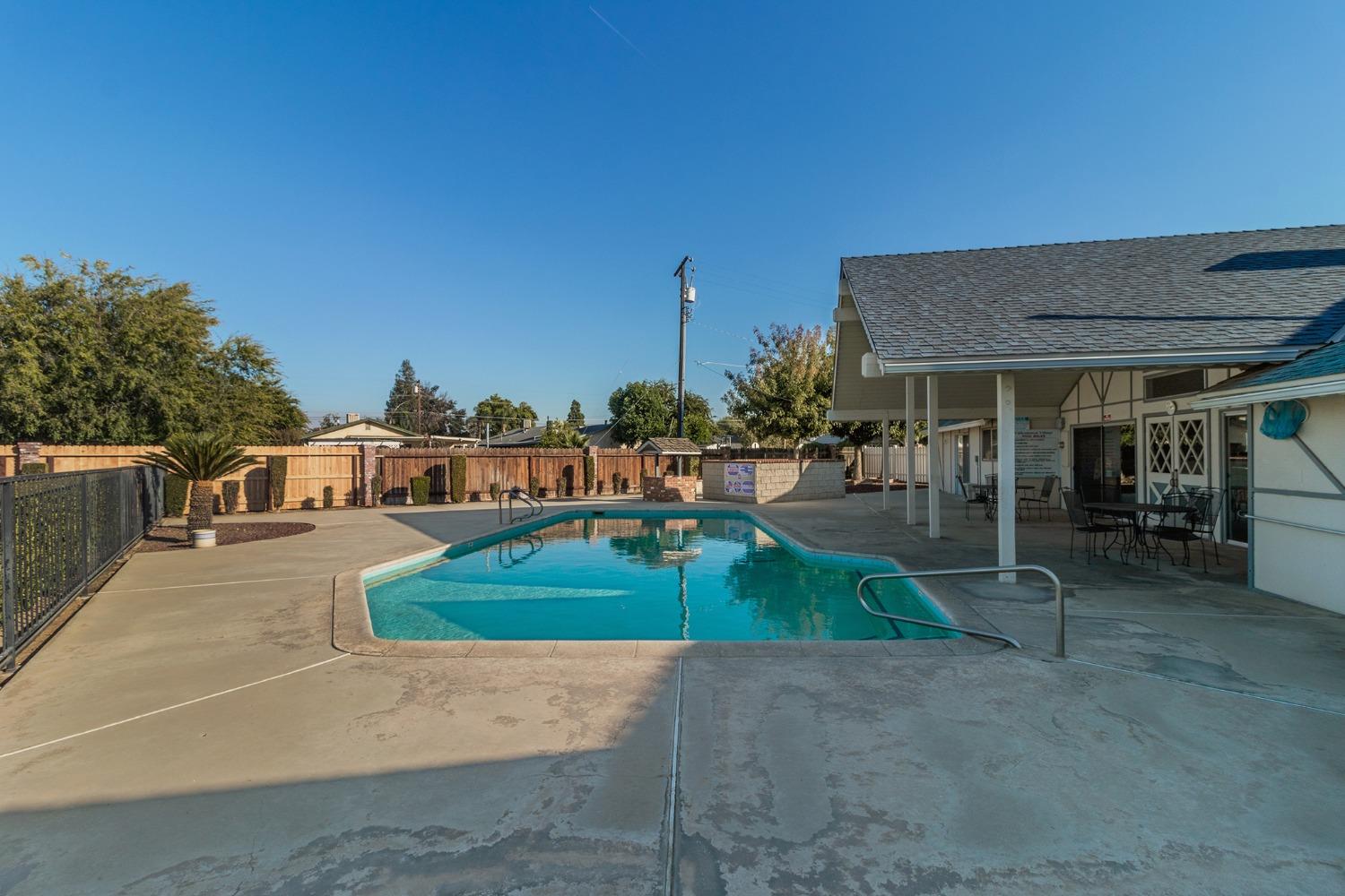 1551 6Th Avenue Dr #157, Kingsburg, CA 93631