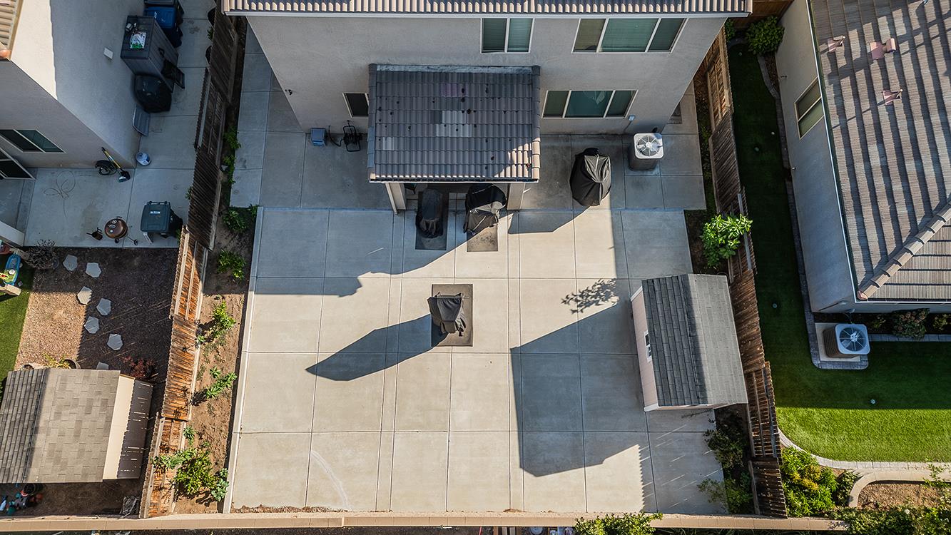 3549 Taylor Ln, Clovis, CA 93619