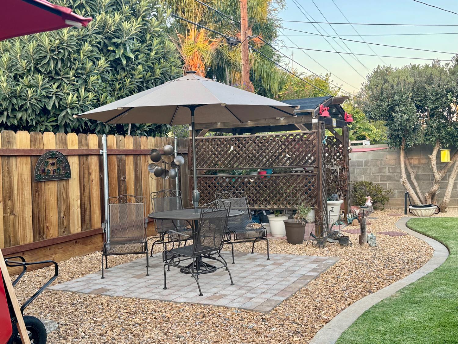 804 W Michigan Ave, Fresno, CA 93705