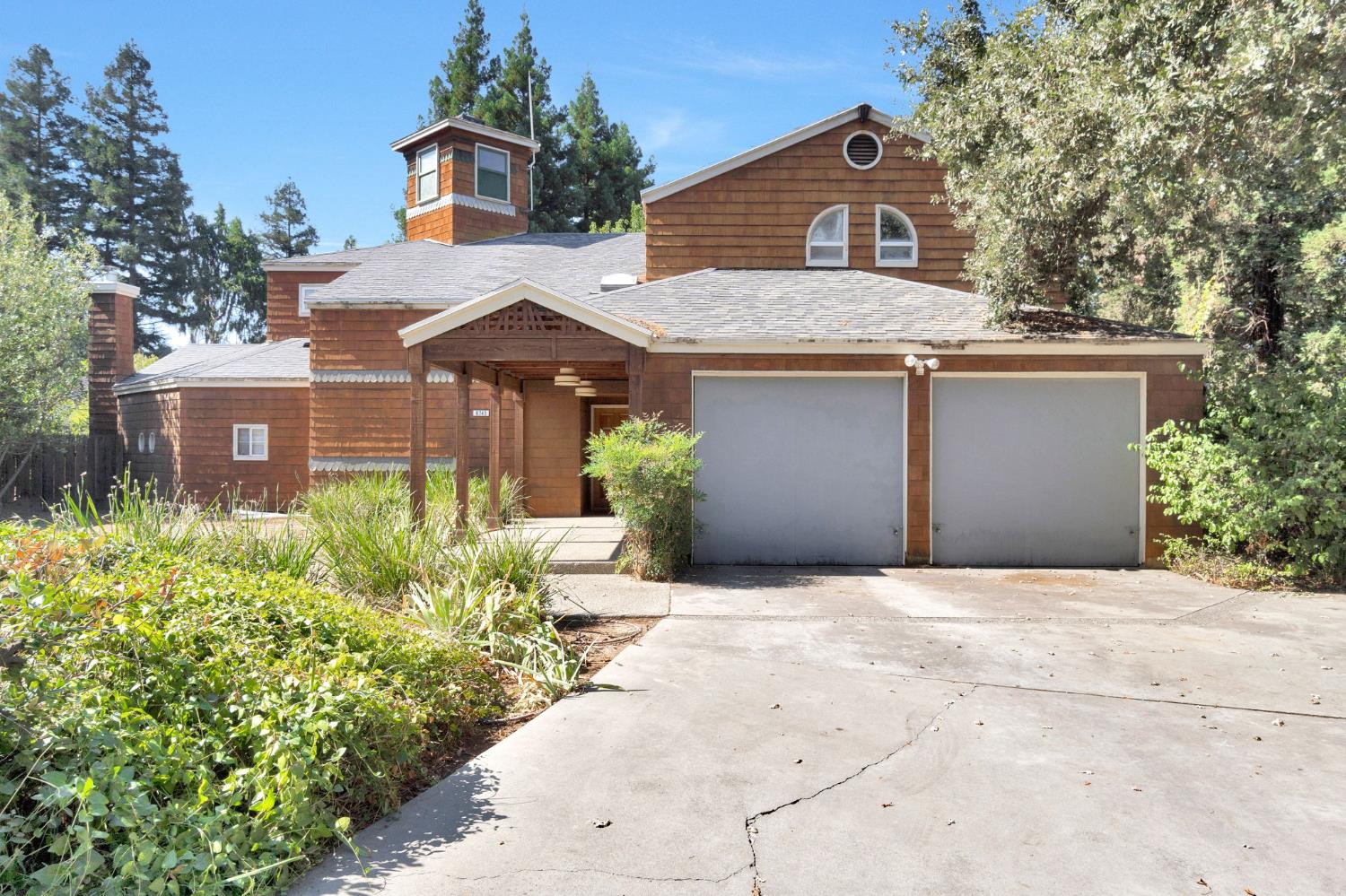 6743 N Dolores, Fresno, CA 93711