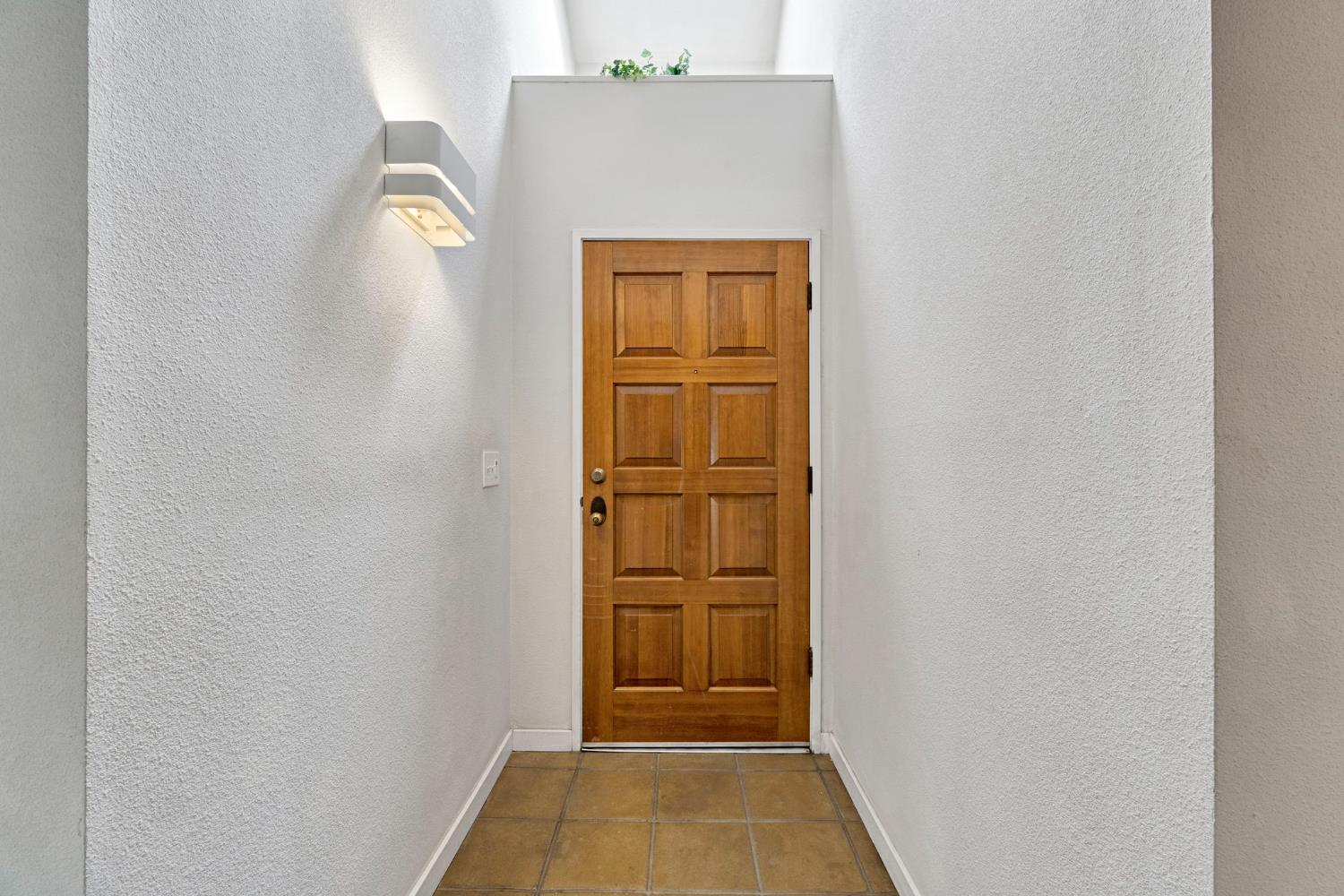 6743 N Dolores, Fresno, CA 93711