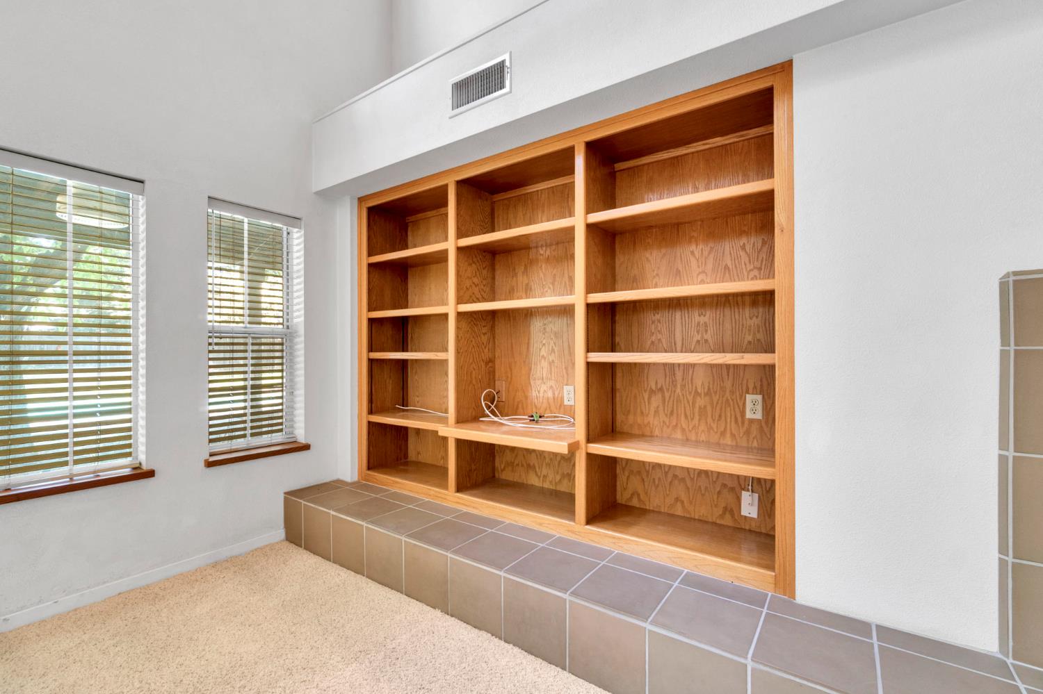 6743 N Dolores, Fresno, CA 93711