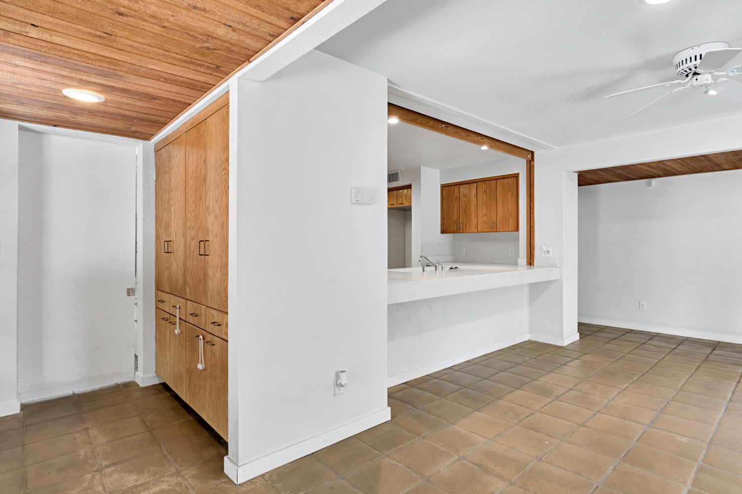 6743 N Dolores, Fresno, CA 93711