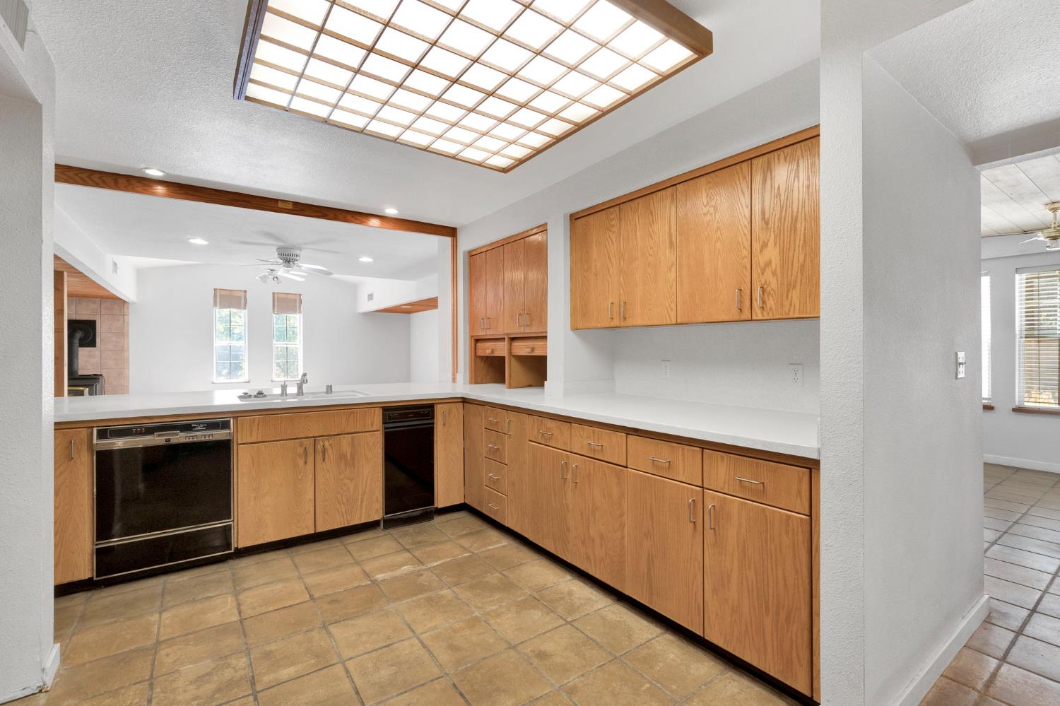 6743 N Dolores, Fresno, CA 93711