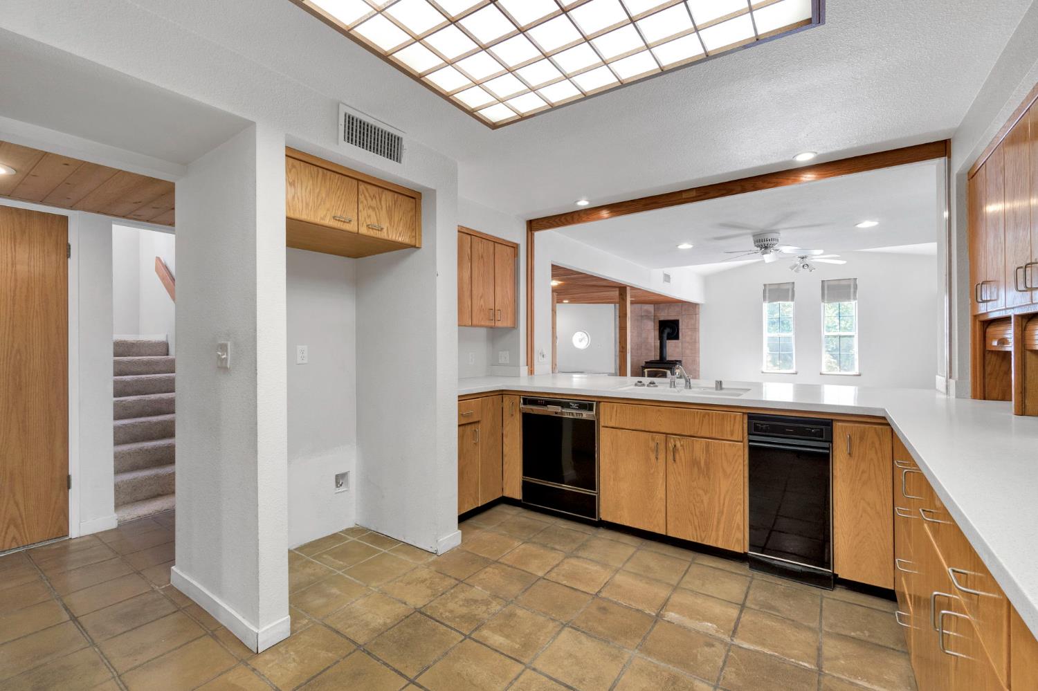 6743 N Dolores, Fresno, CA 93711