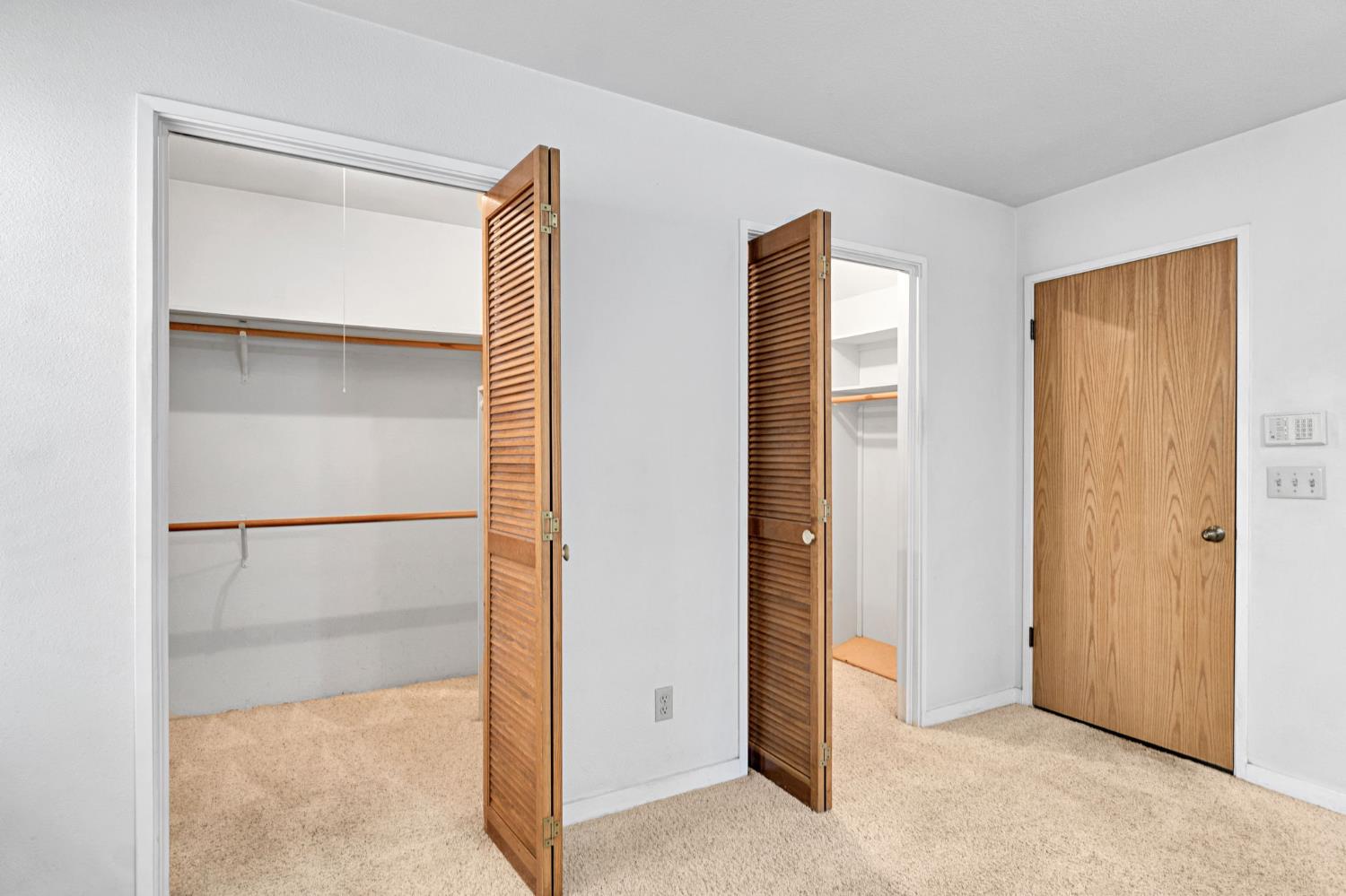 6743 N Dolores, Fresno, CA 93711