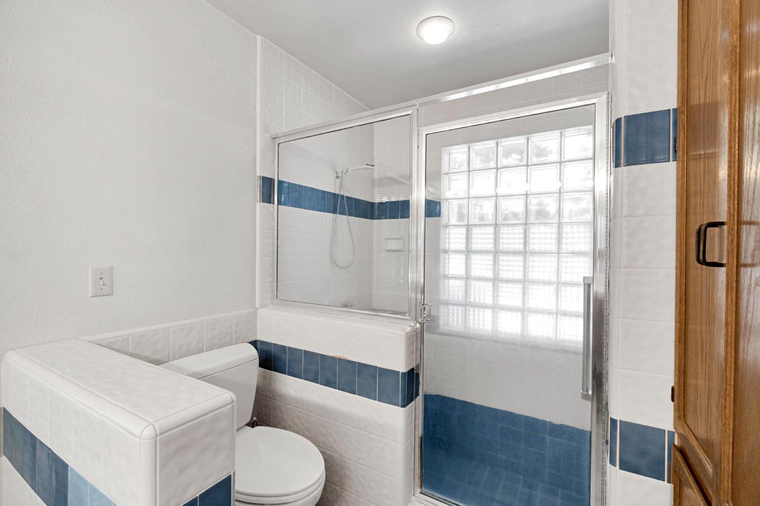 6743 N Dolores, Fresno, CA 93711