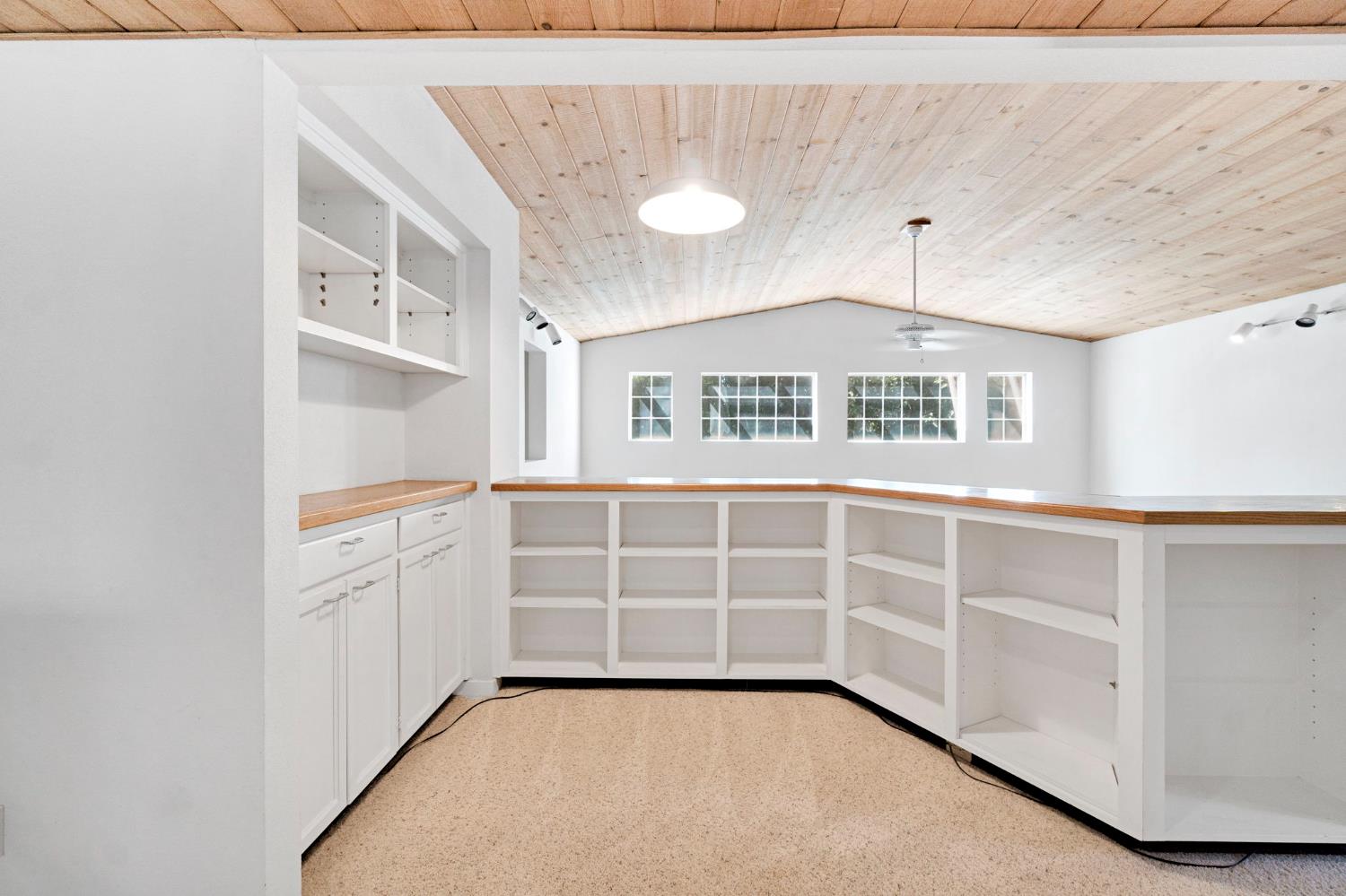 6743 N Dolores, Fresno, CA 93711