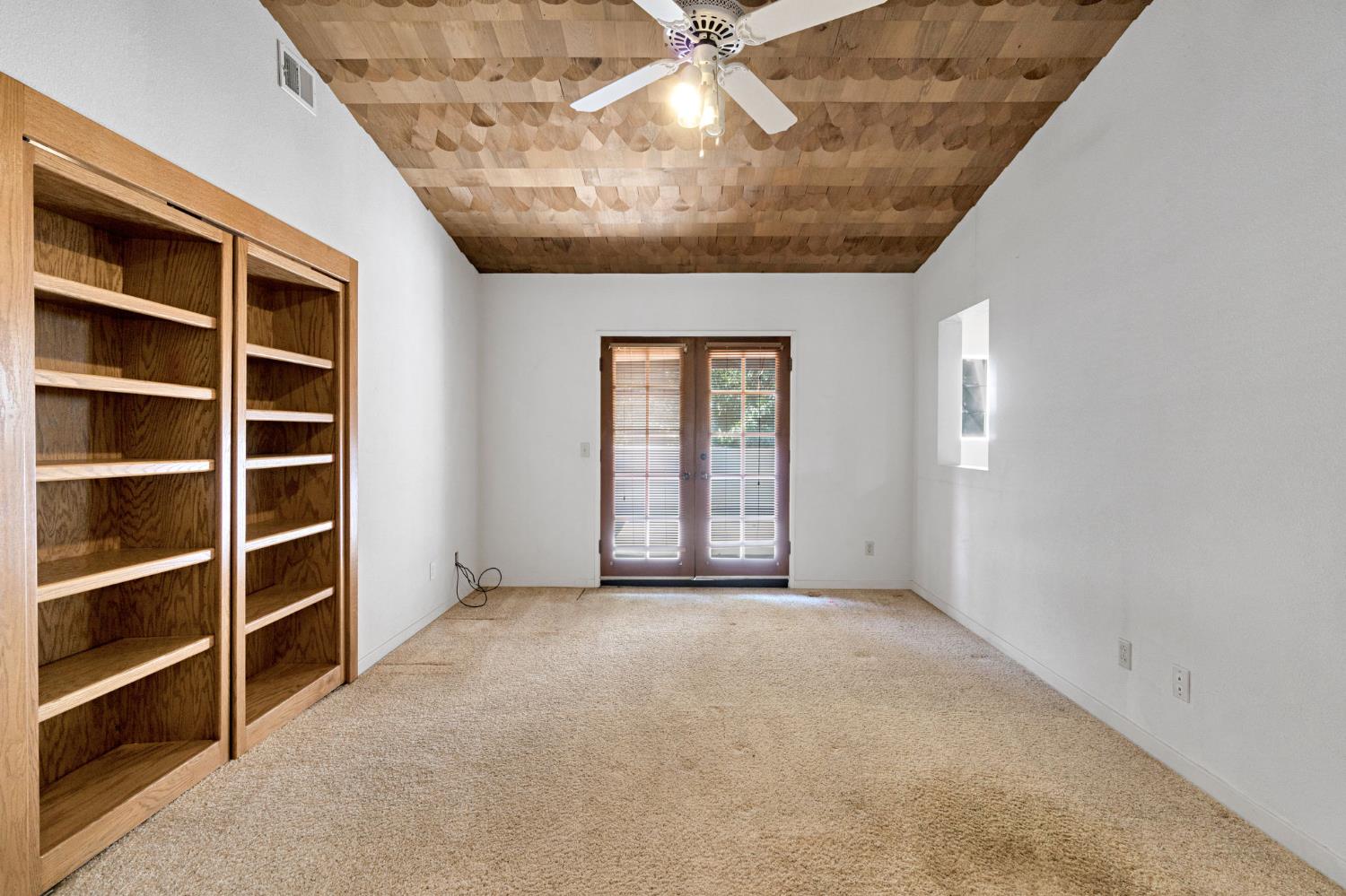 6743 N Dolores, Fresno, CA 93711