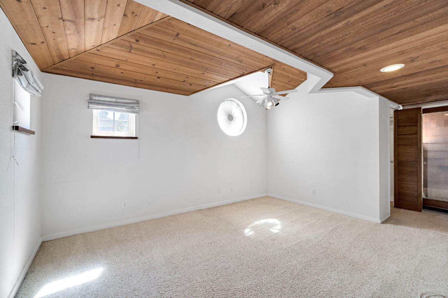 6743 N Dolores, Fresno, CA 93711