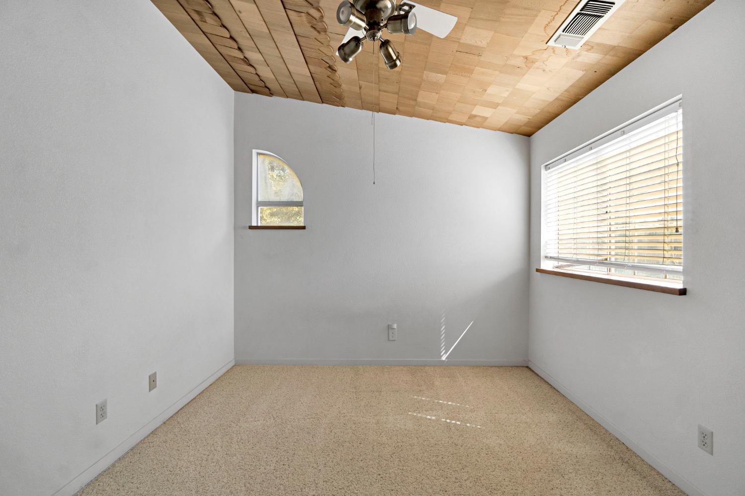 6743 N Dolores, Fresno, CA 93711