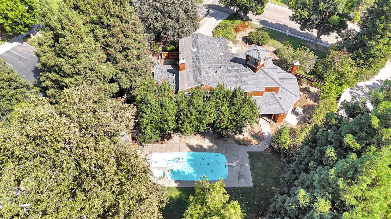 6743 N Dolores, Fresno, CA 93711