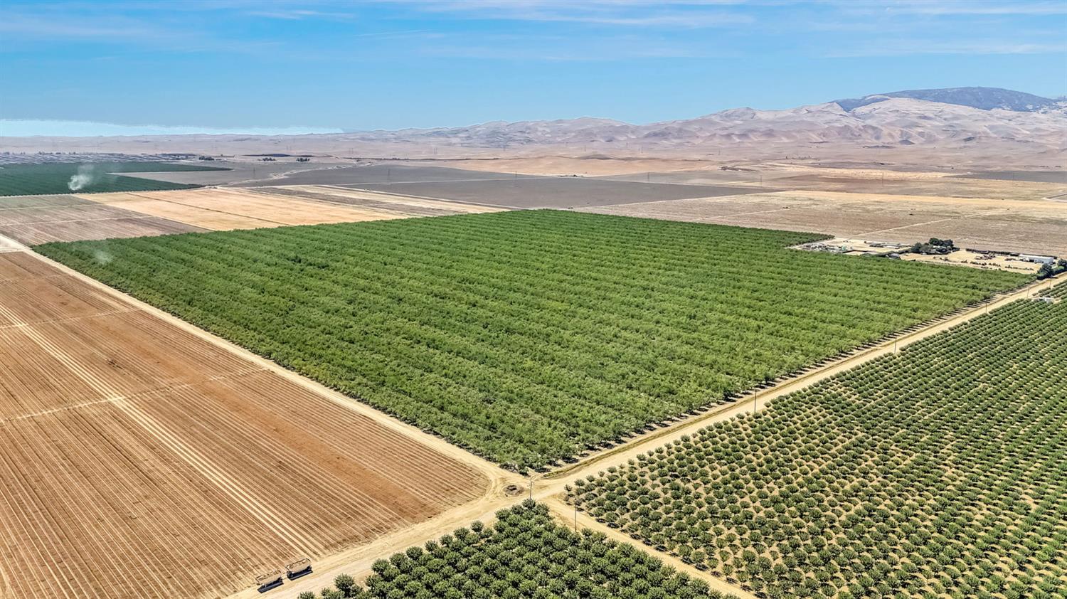 26457 W Oakland Ave, Coalinga, CA 93210