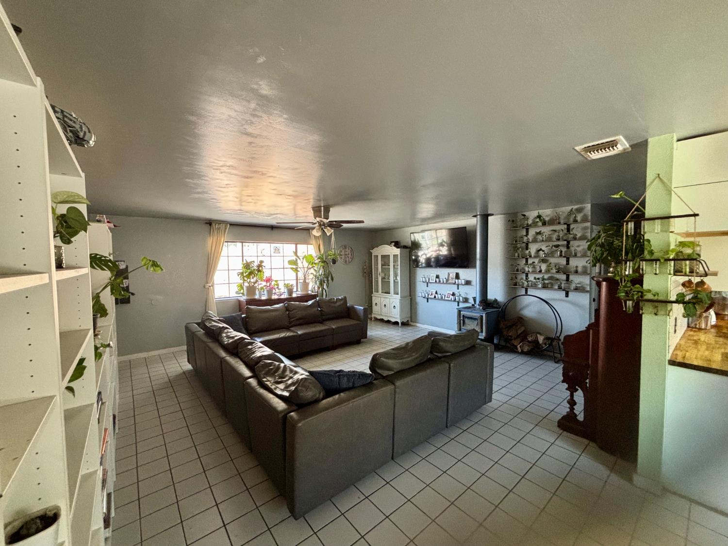 37728 Squaw Valley Rd, Yokuts Valley, CA 93675