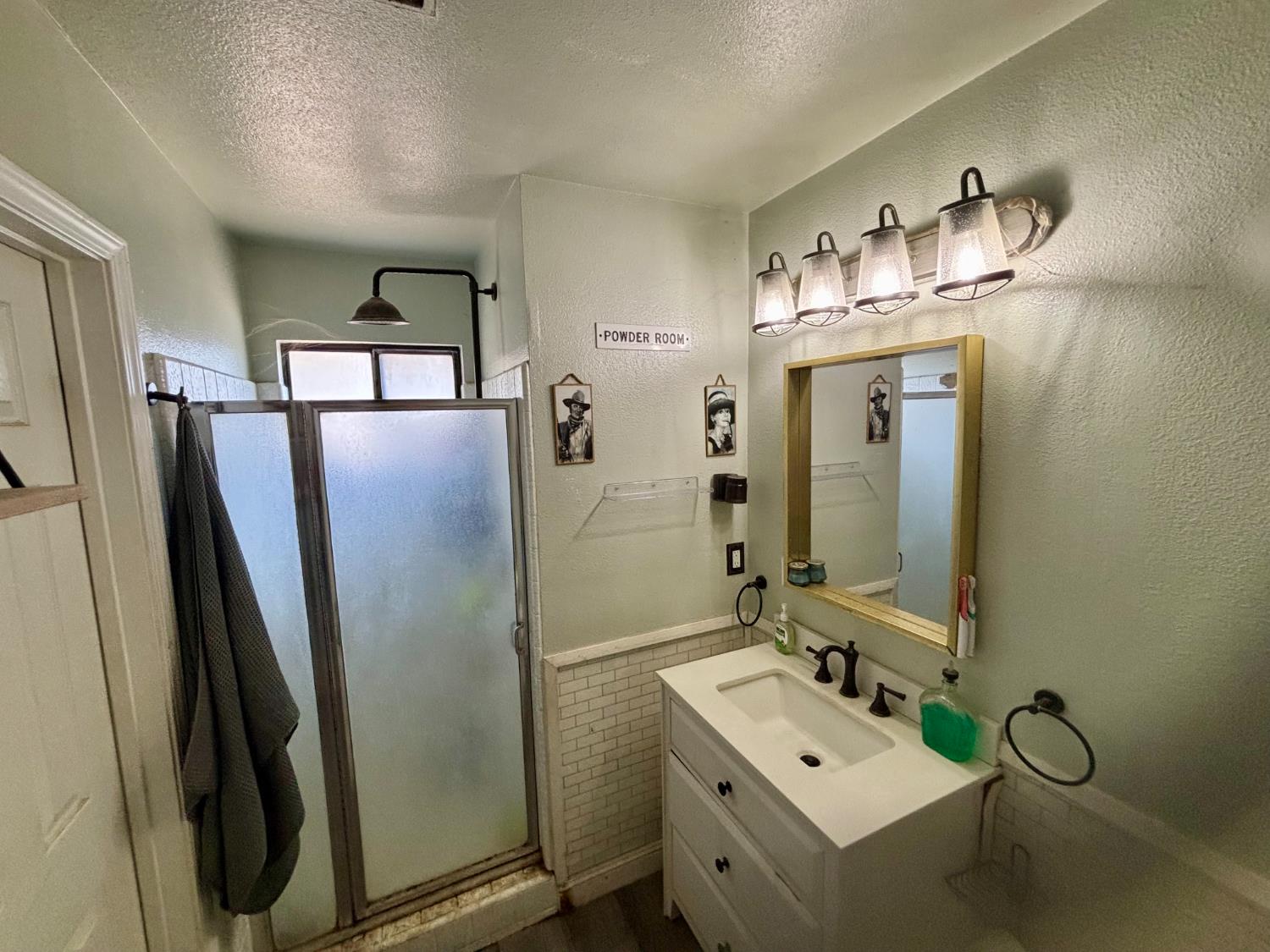 37728 Squaw Valley Rd, Yokuts Valley, CA 93675