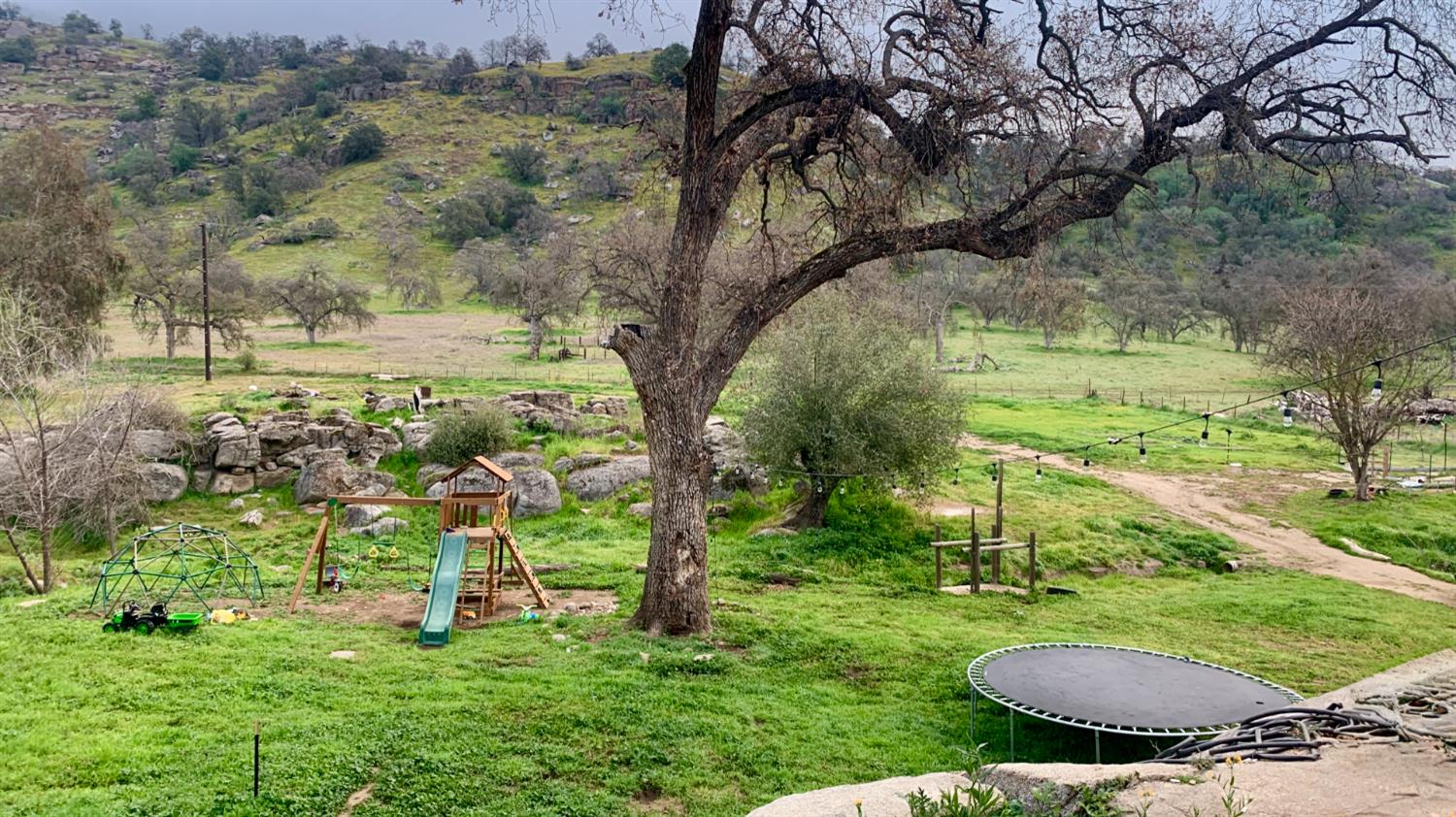 37728 Squaw Valley Rd, Yokuts Valley, CA 93675