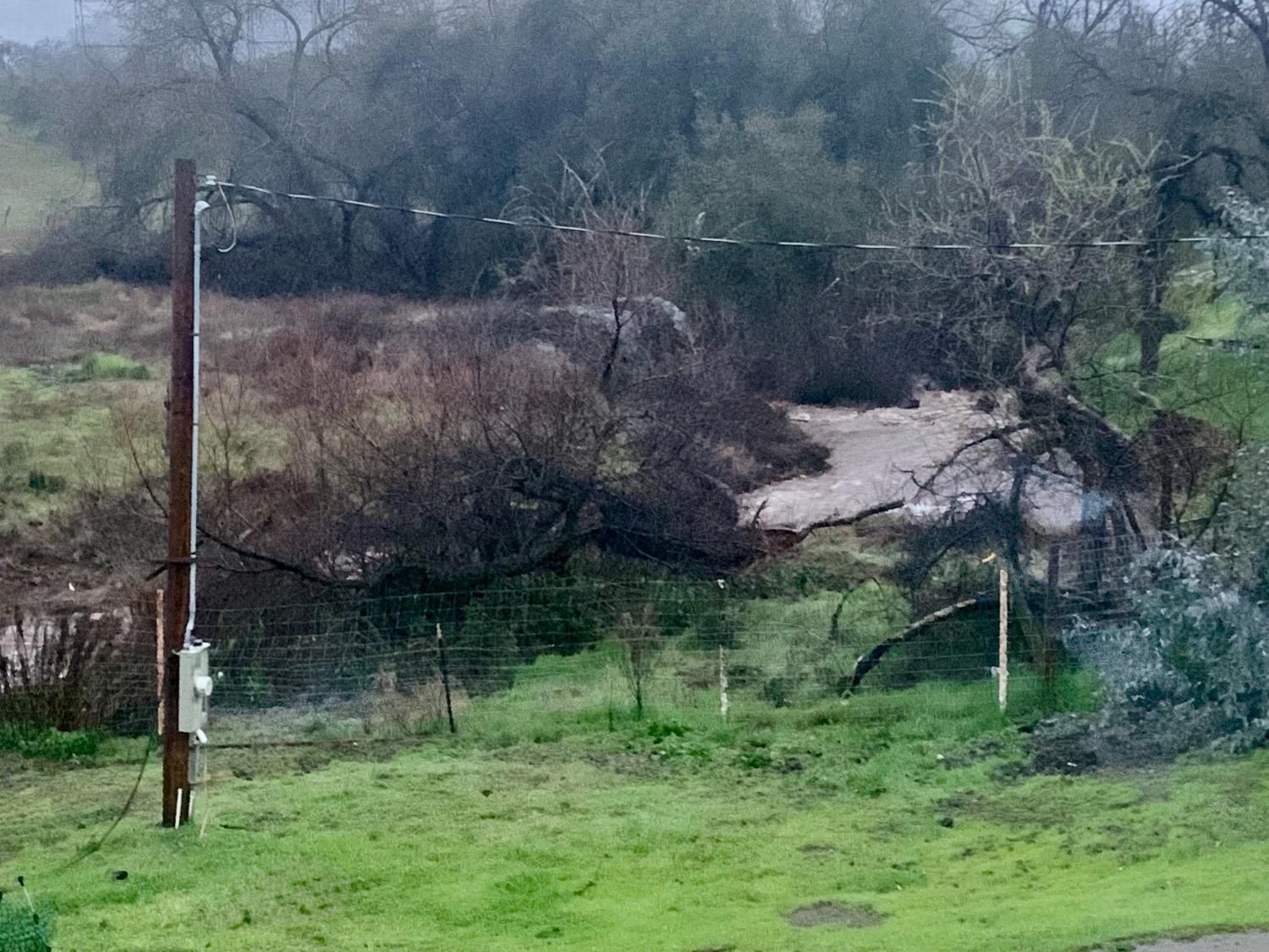 37728 Squaw Valley Rd, Yokuts Valley, CA 93675