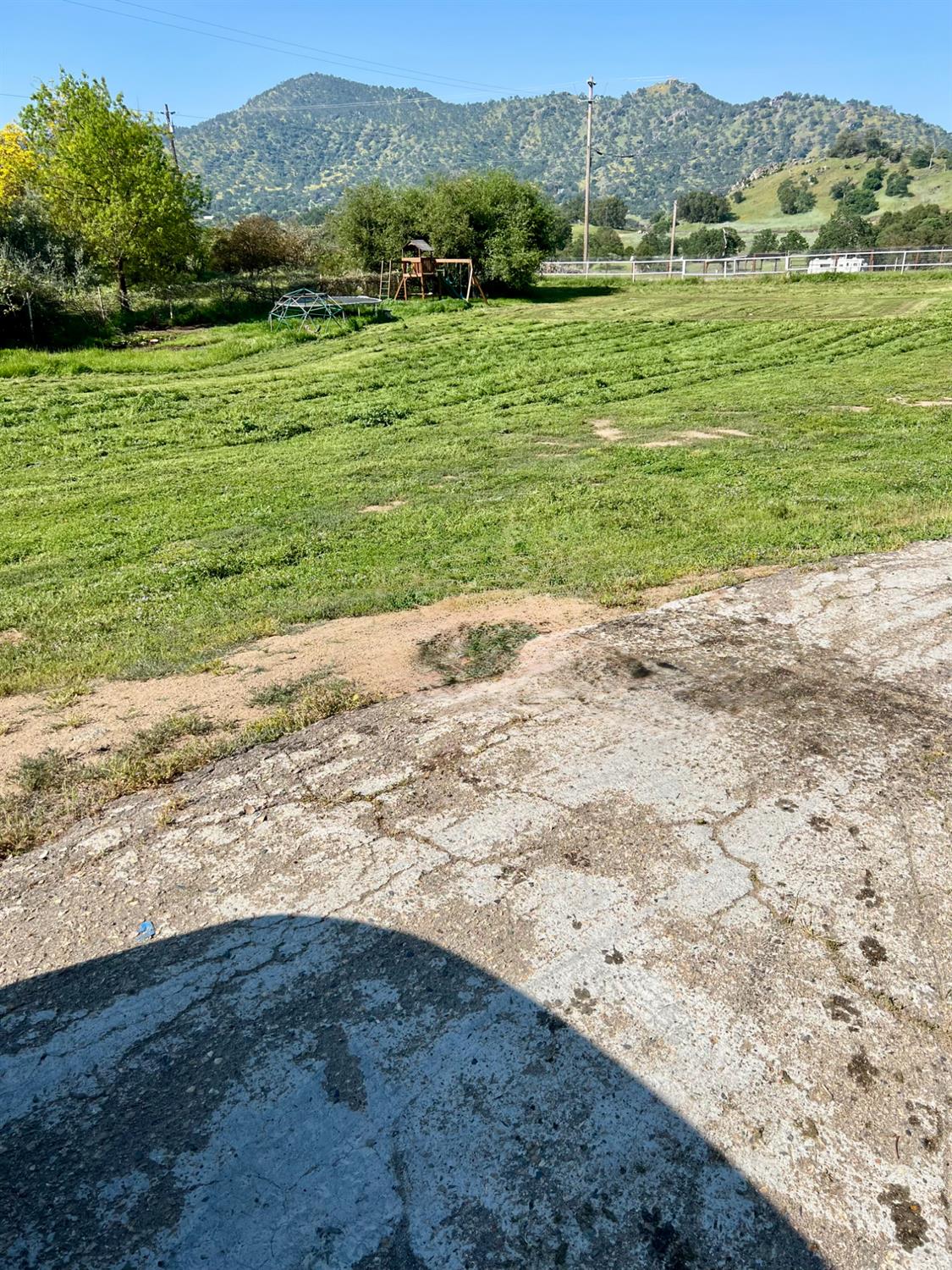 37728 Squaw Valley Rd, Yokuts Valley, CA 93675