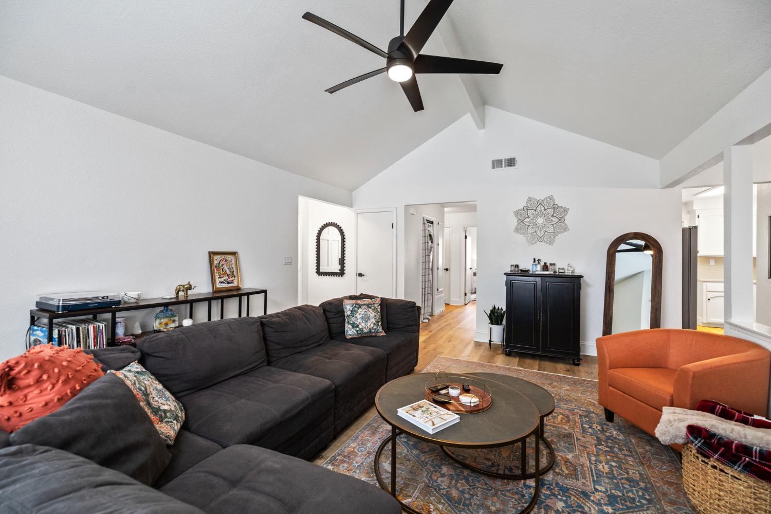 8147 N Cedar Ave #203, Fresno, CA 93720