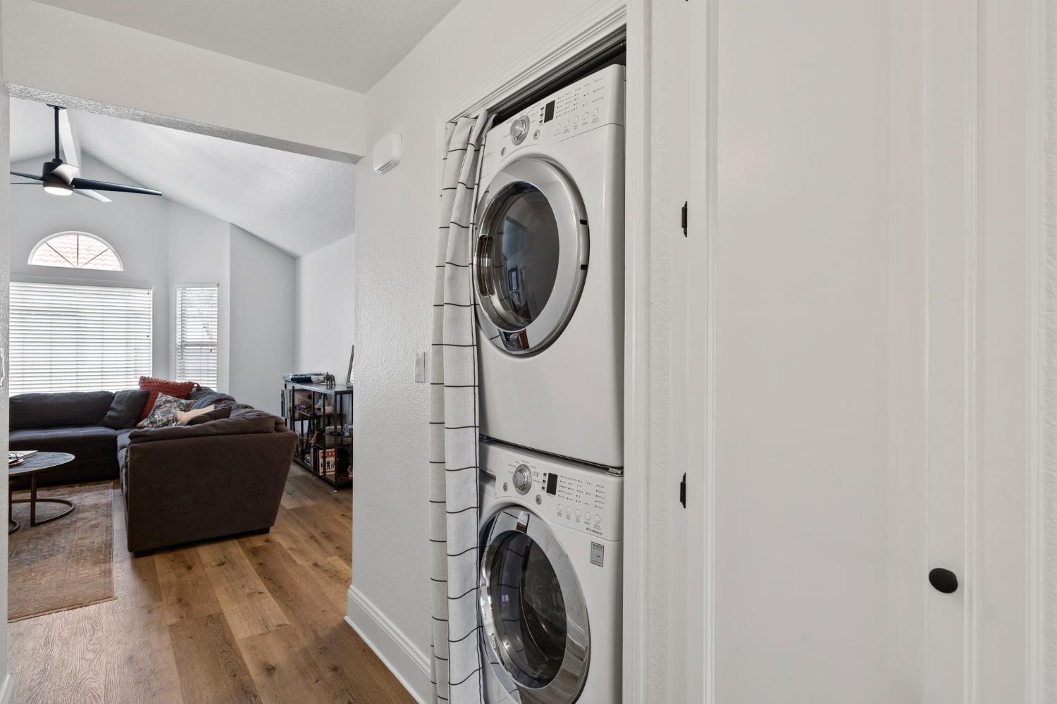 8147 N Cedar Ave #203, Fresno, CA 93720