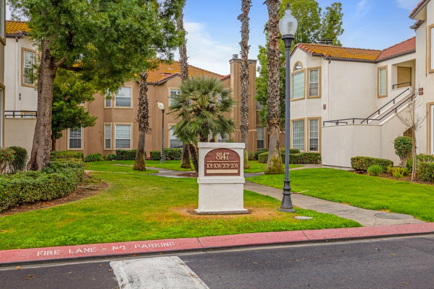 8147 N Cedar Ave #203, Fresno, CA 93720