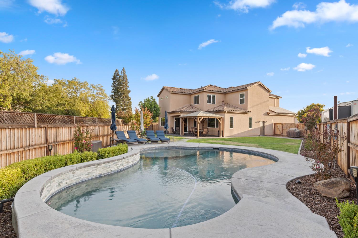 3127 Joshua Ave, Clovis, CA 93611