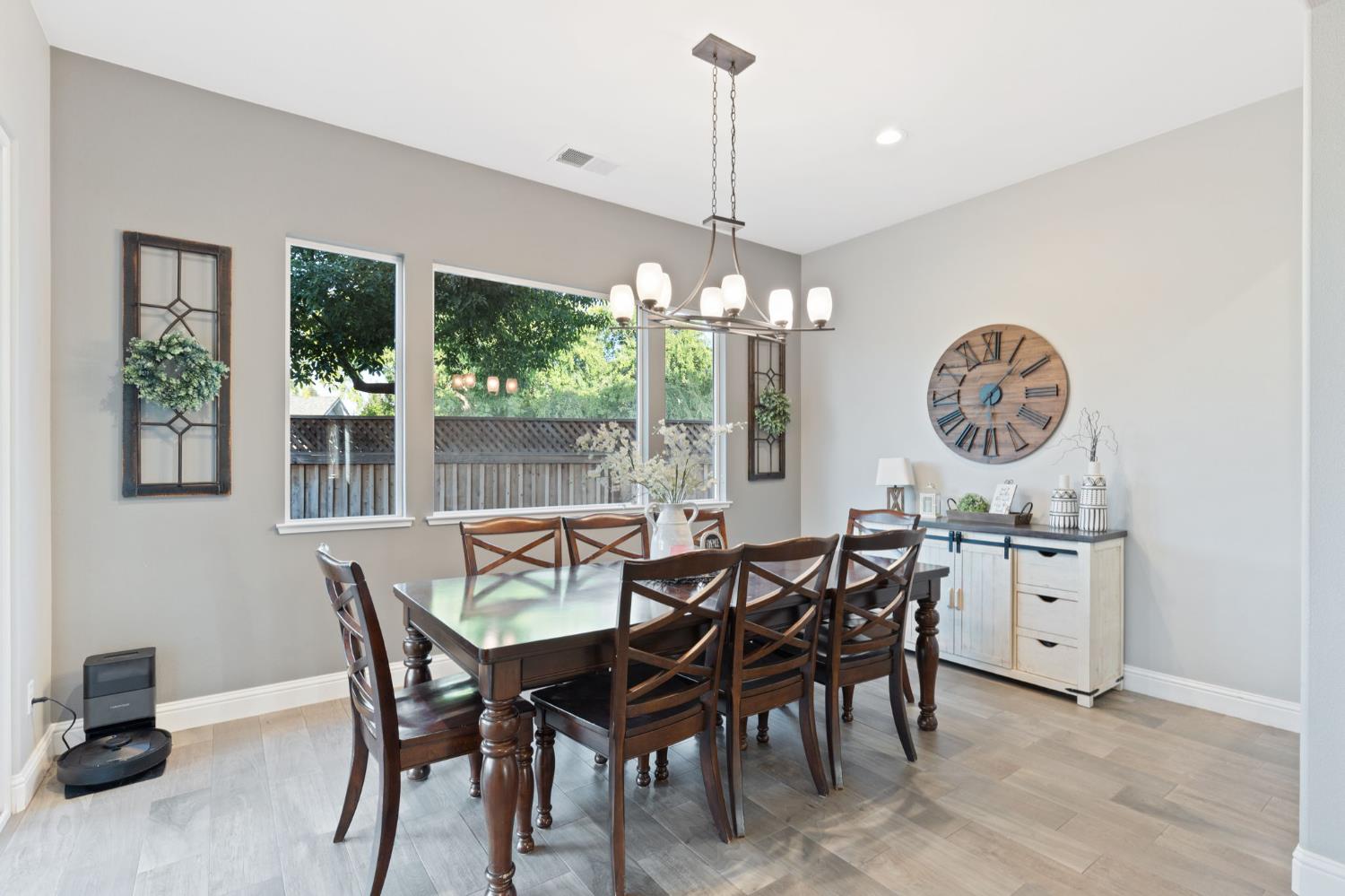 3127 Joshua Ave, Clovis, CA 93611