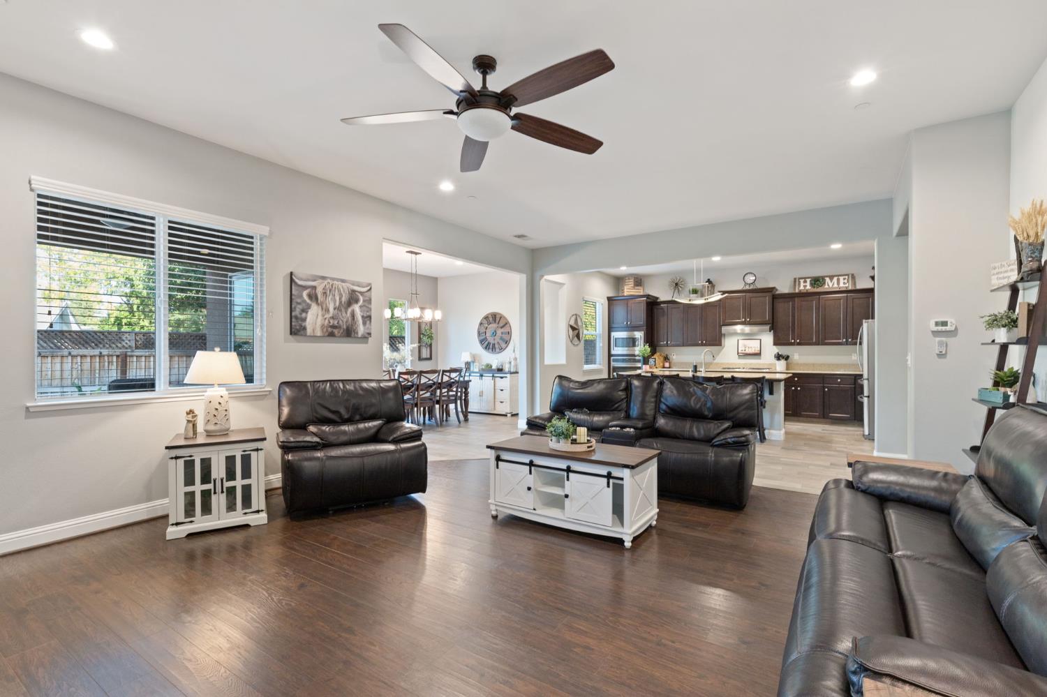 3127 Joshua Ave, Clovis, CA 93611