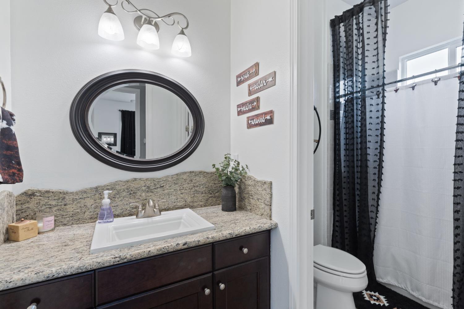 3127 Joshua Ave, Clovis, CA 93611