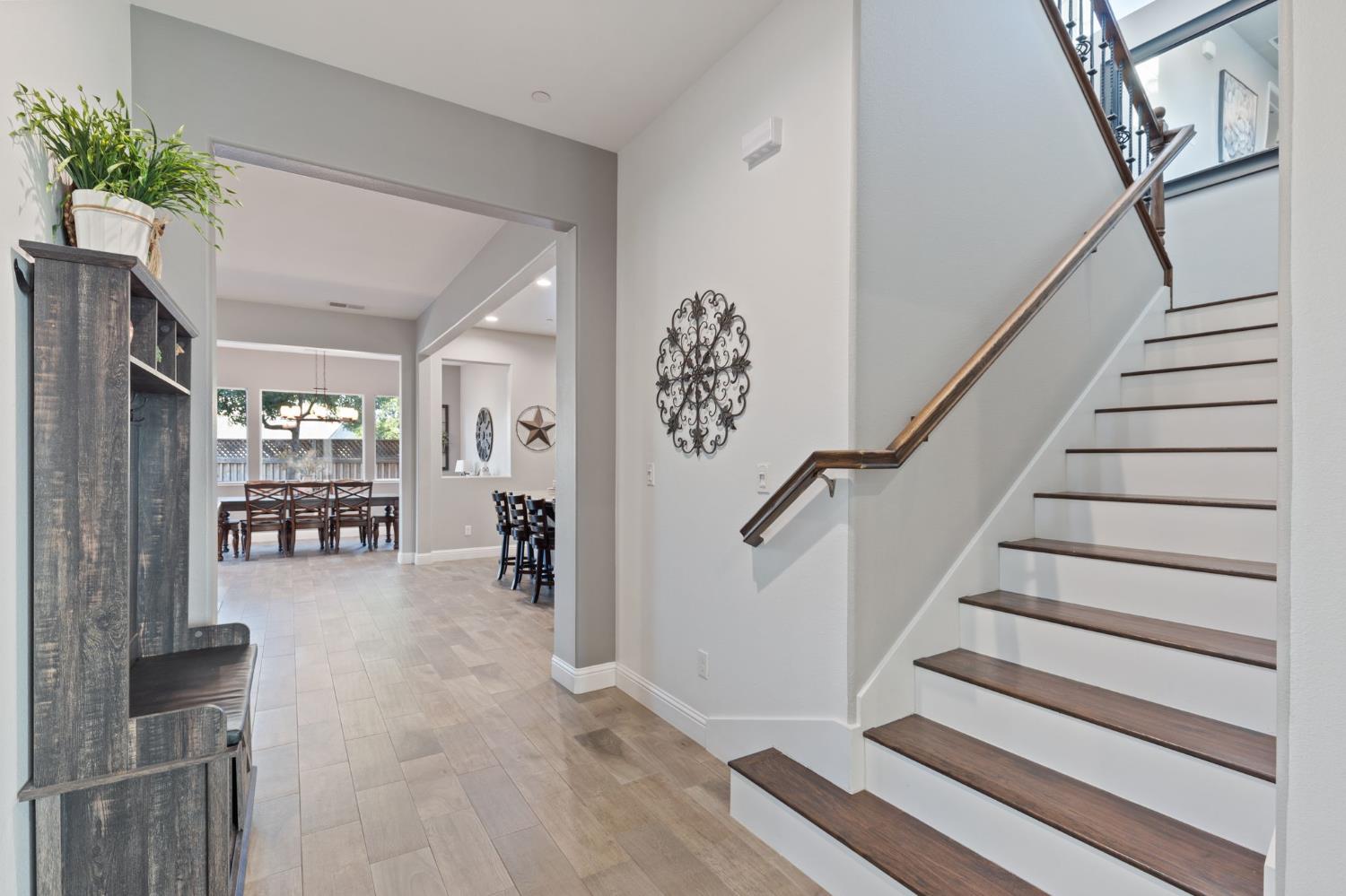 3127 Joshua Ave, Clovis, CA 93611