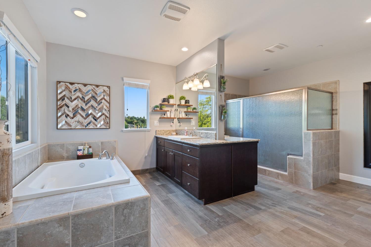 3127 Joshua Ave, Clovis, CA 93611