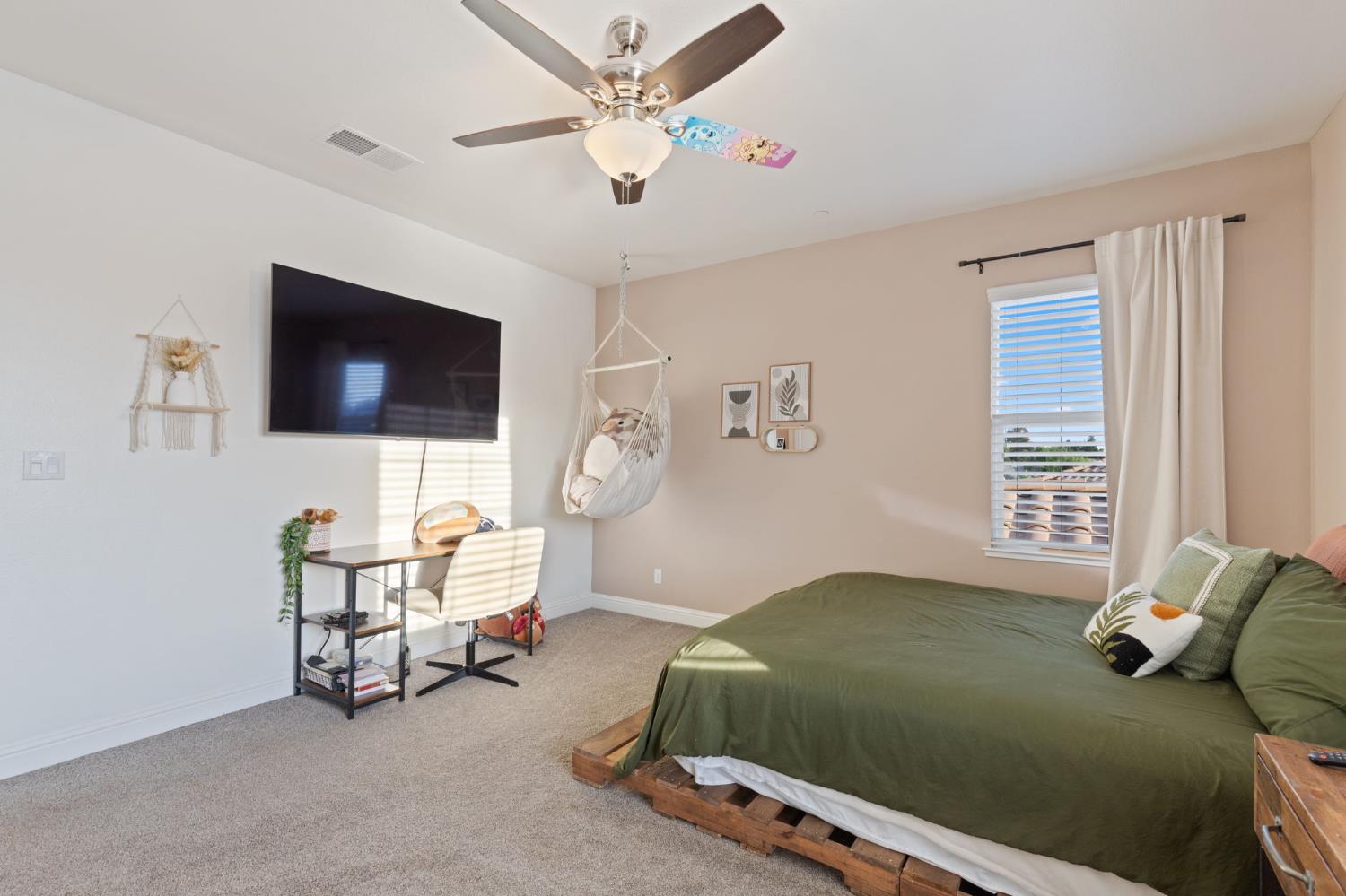 3127 Joshua Ave, Clovis, CA 93611