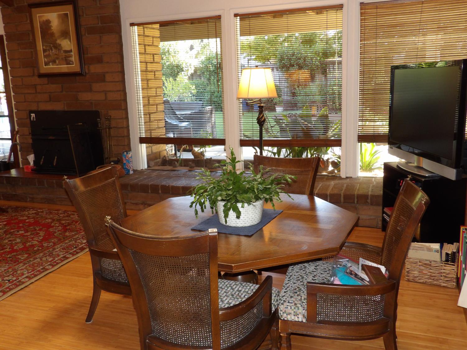 316 E Lester, Fresno, CA 93720