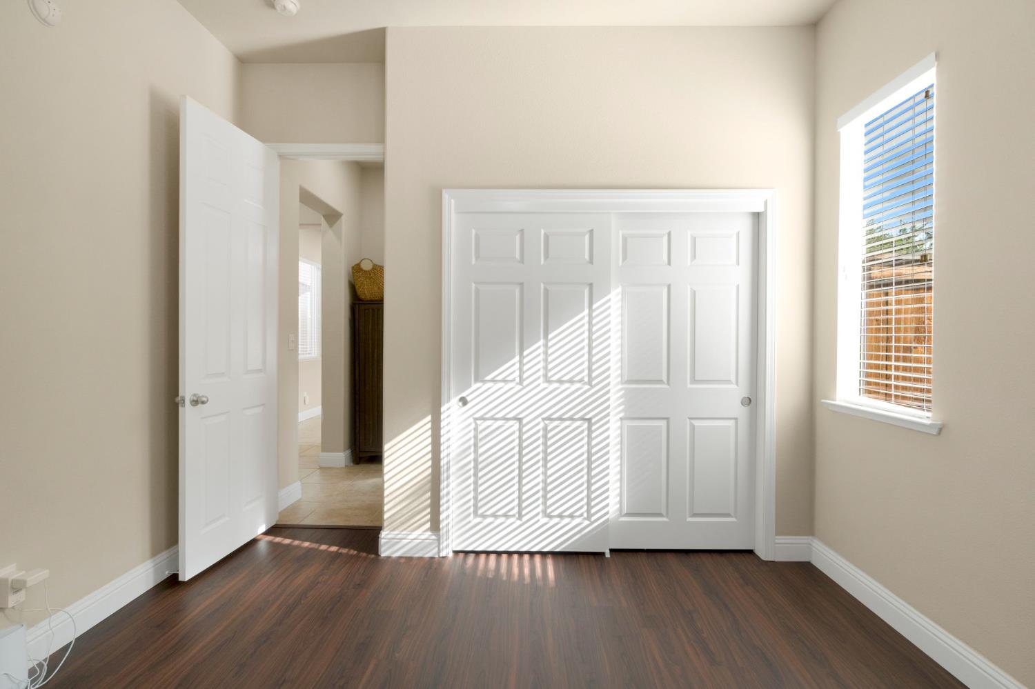 2592 E Vermont Ave, Fresno, CA 93720