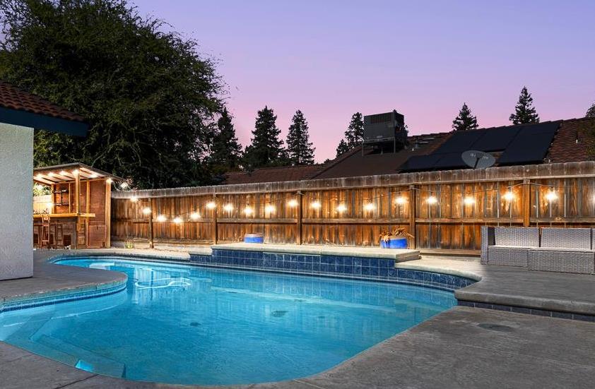 5838 W Fallon Ave, Fresno, CA 93722