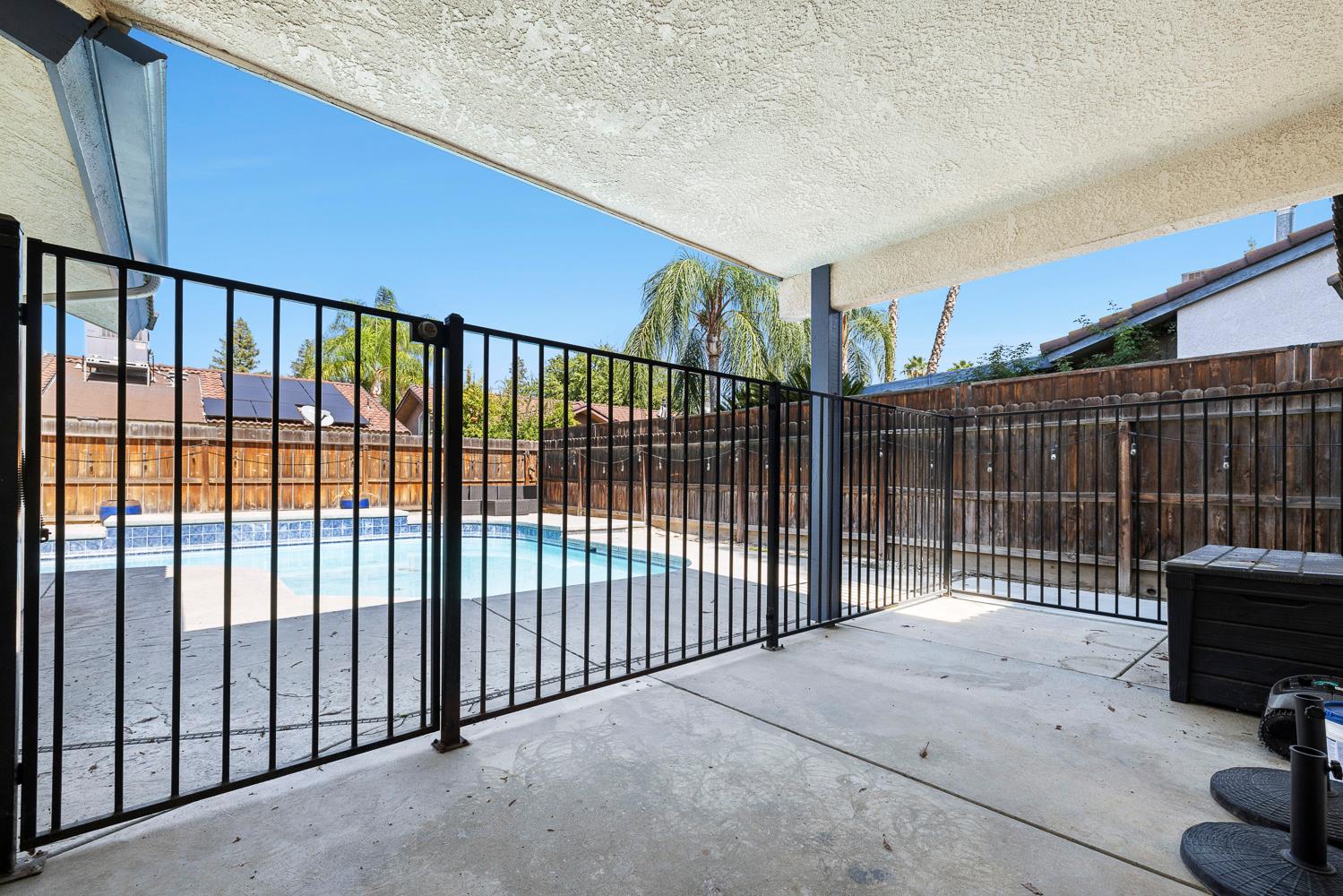 5838 W Fallon Ave, Fresno, CA 93722