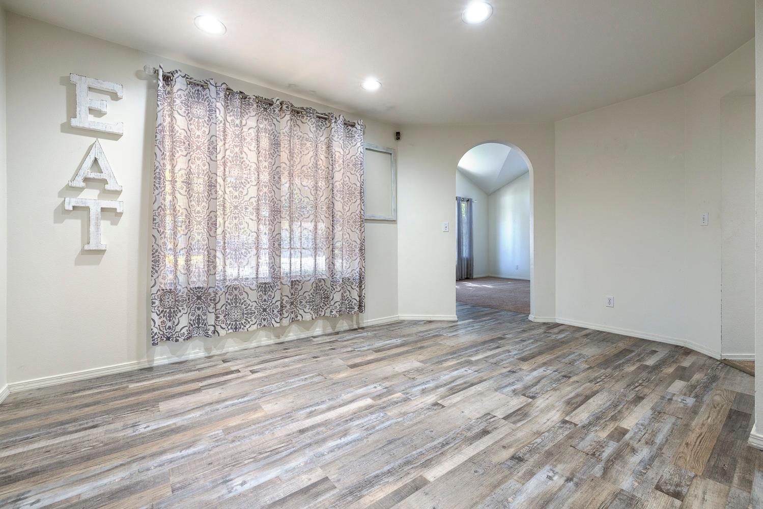 5838 W Fallon Ave, Fresno, CA 93722