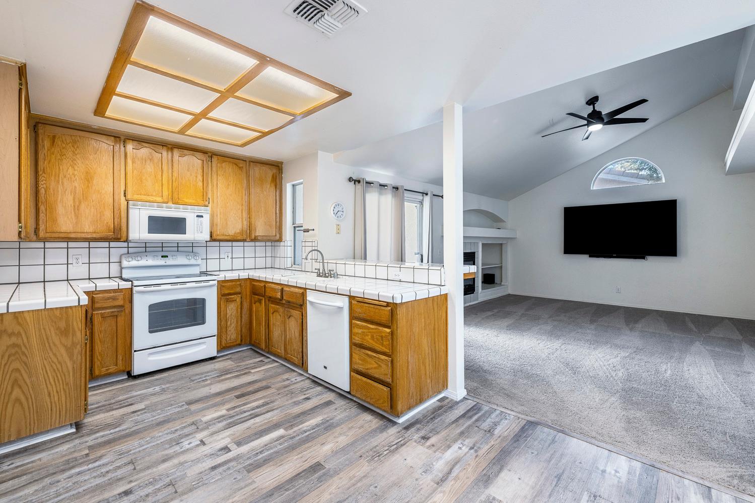 5838 W Fallon Ave, Fresno, CA 93722