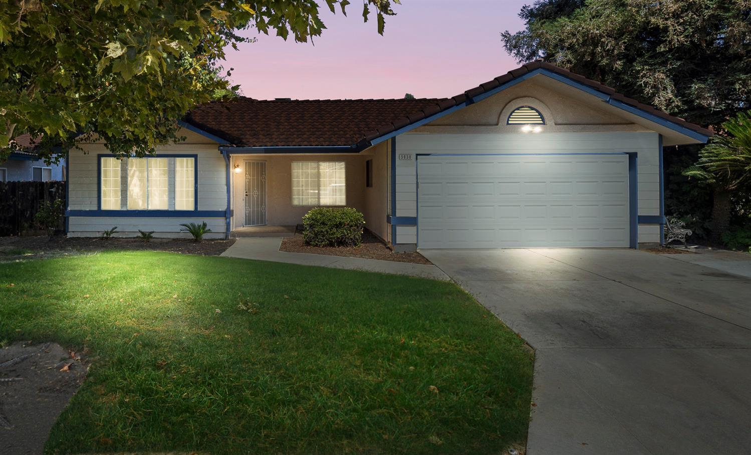 5838 W Fallon Ave, Fresno, CA 93722