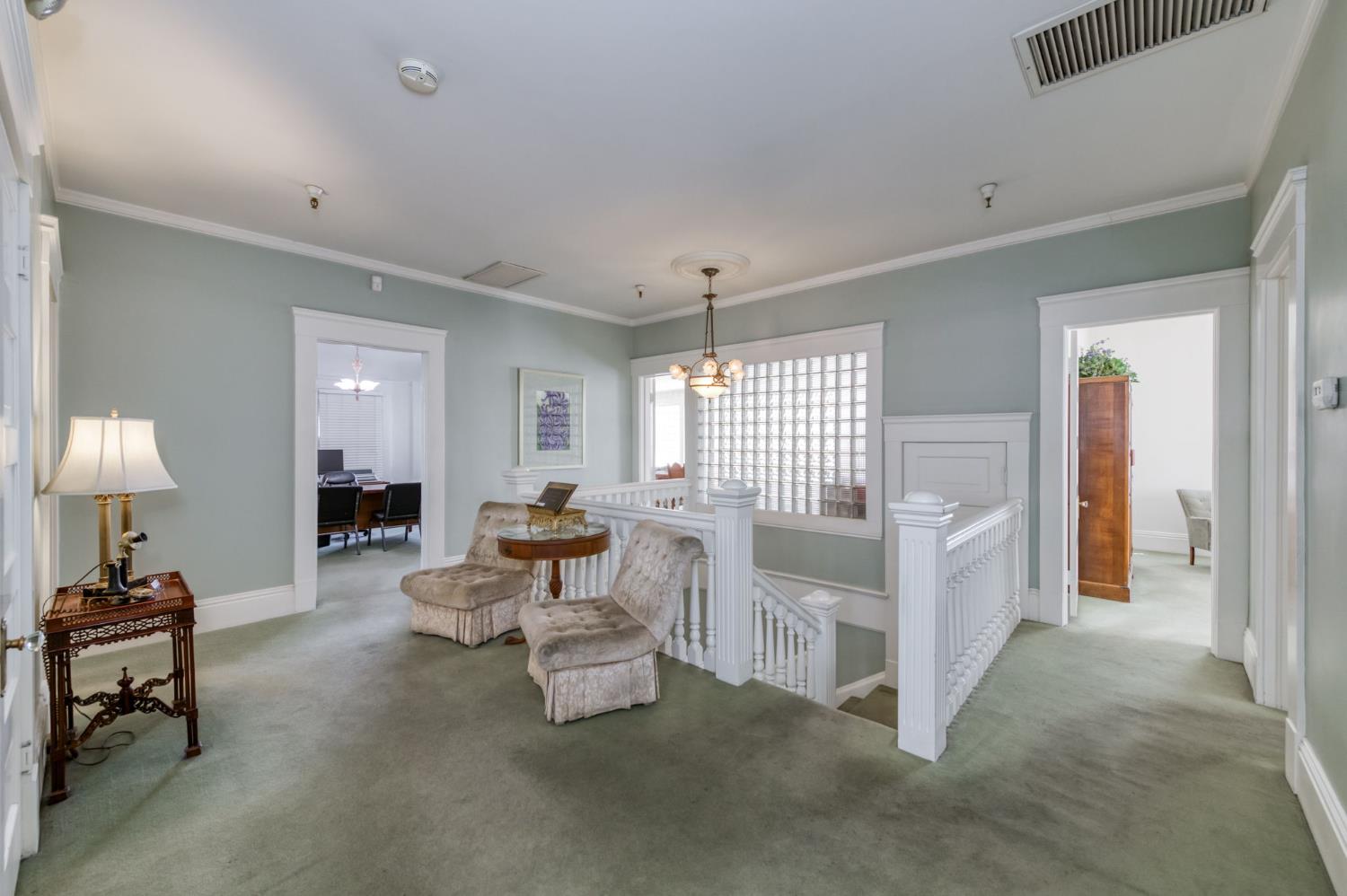 916 E Divisadero St, Fresno, CA 93721