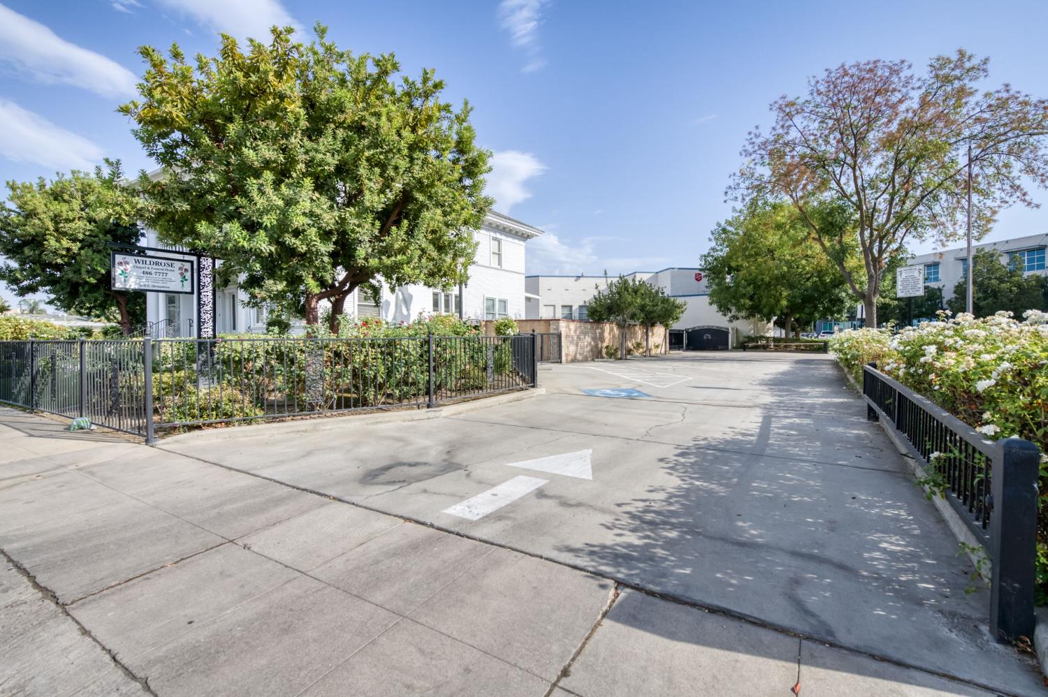 916 E Divisadero St, Fresno, CA 93721