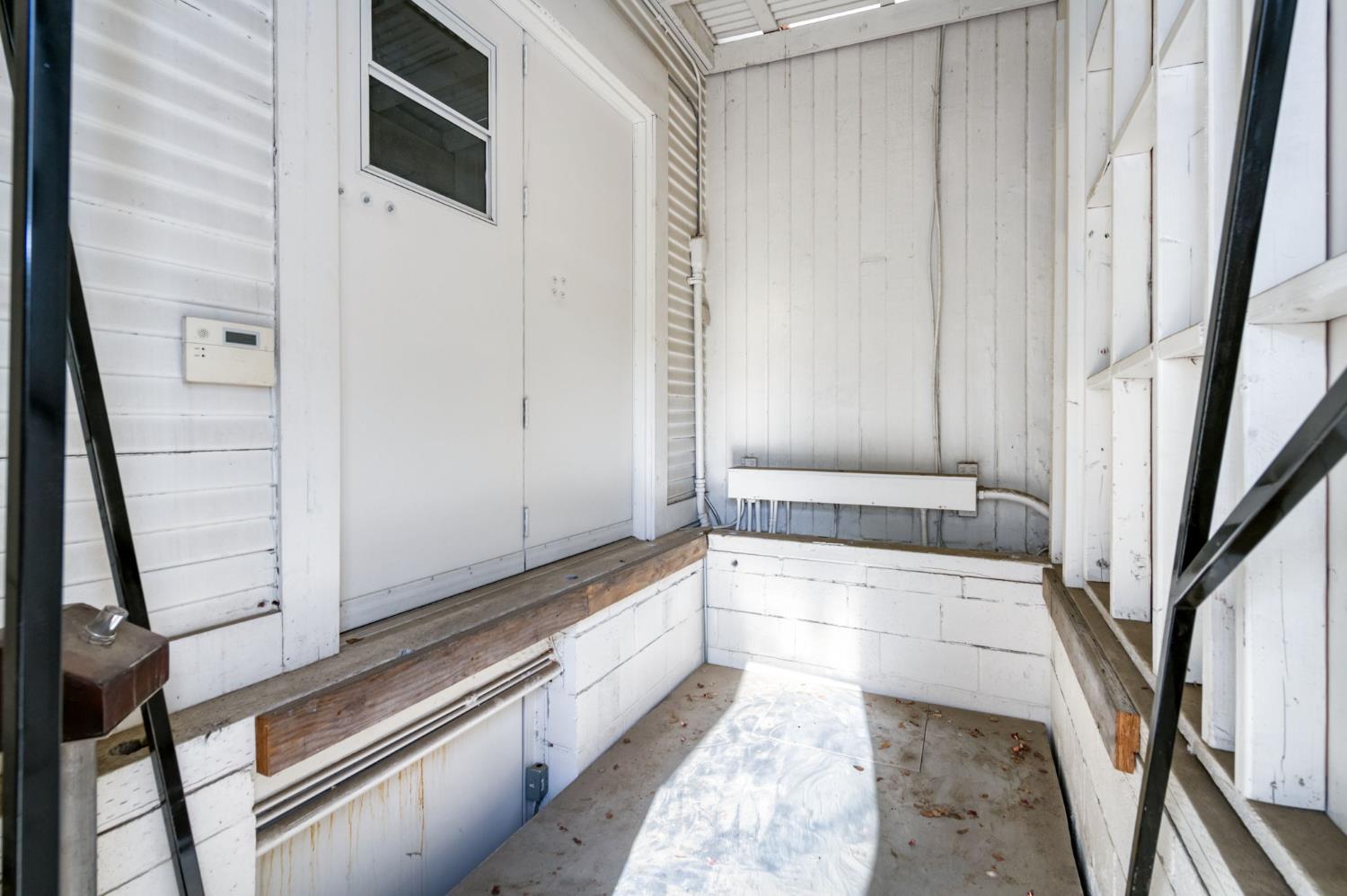 916 E Divisadero St, Fresno, CA 93721