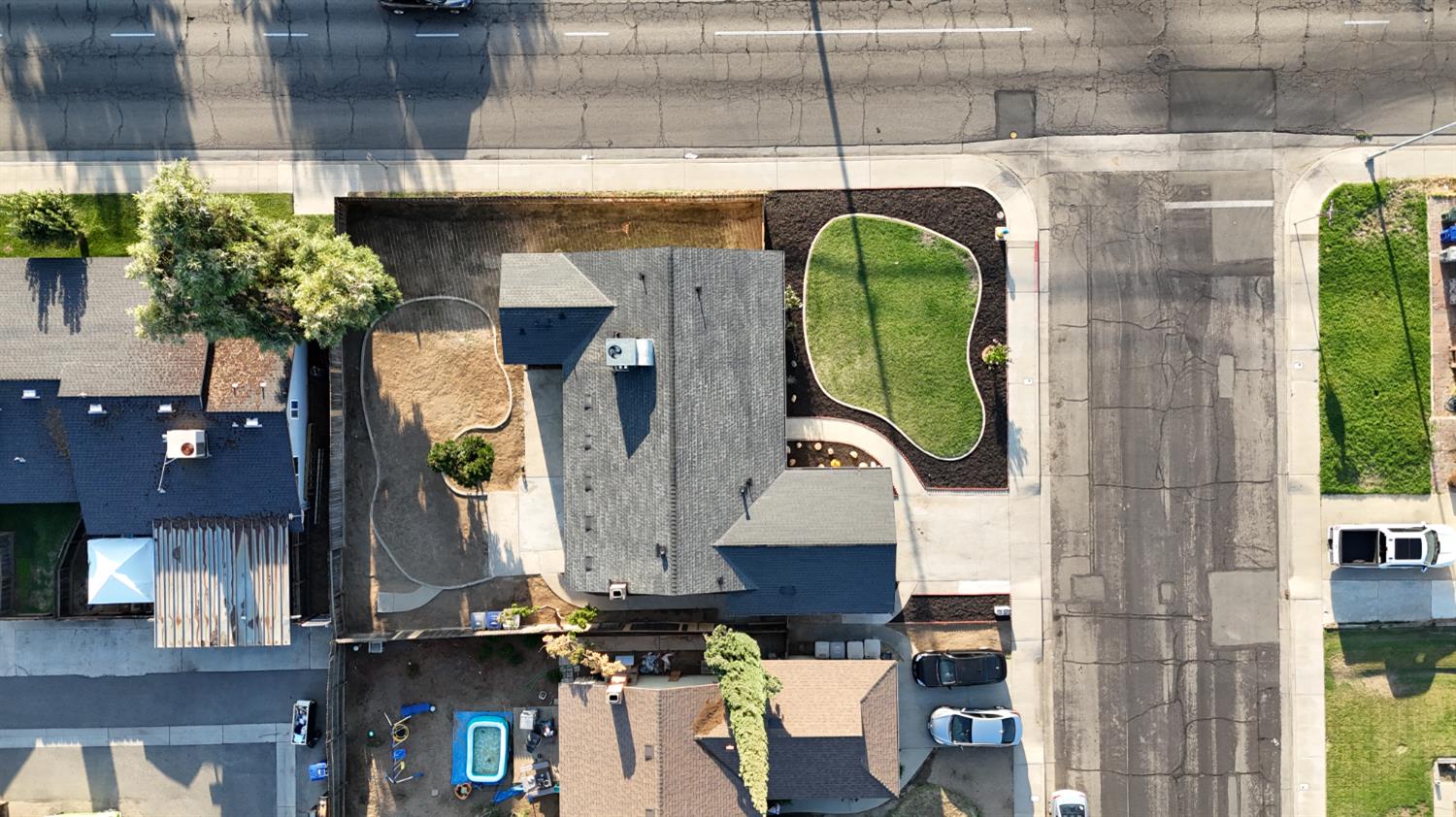 394 W Ashcroft Ave, Clovis, CA 93612